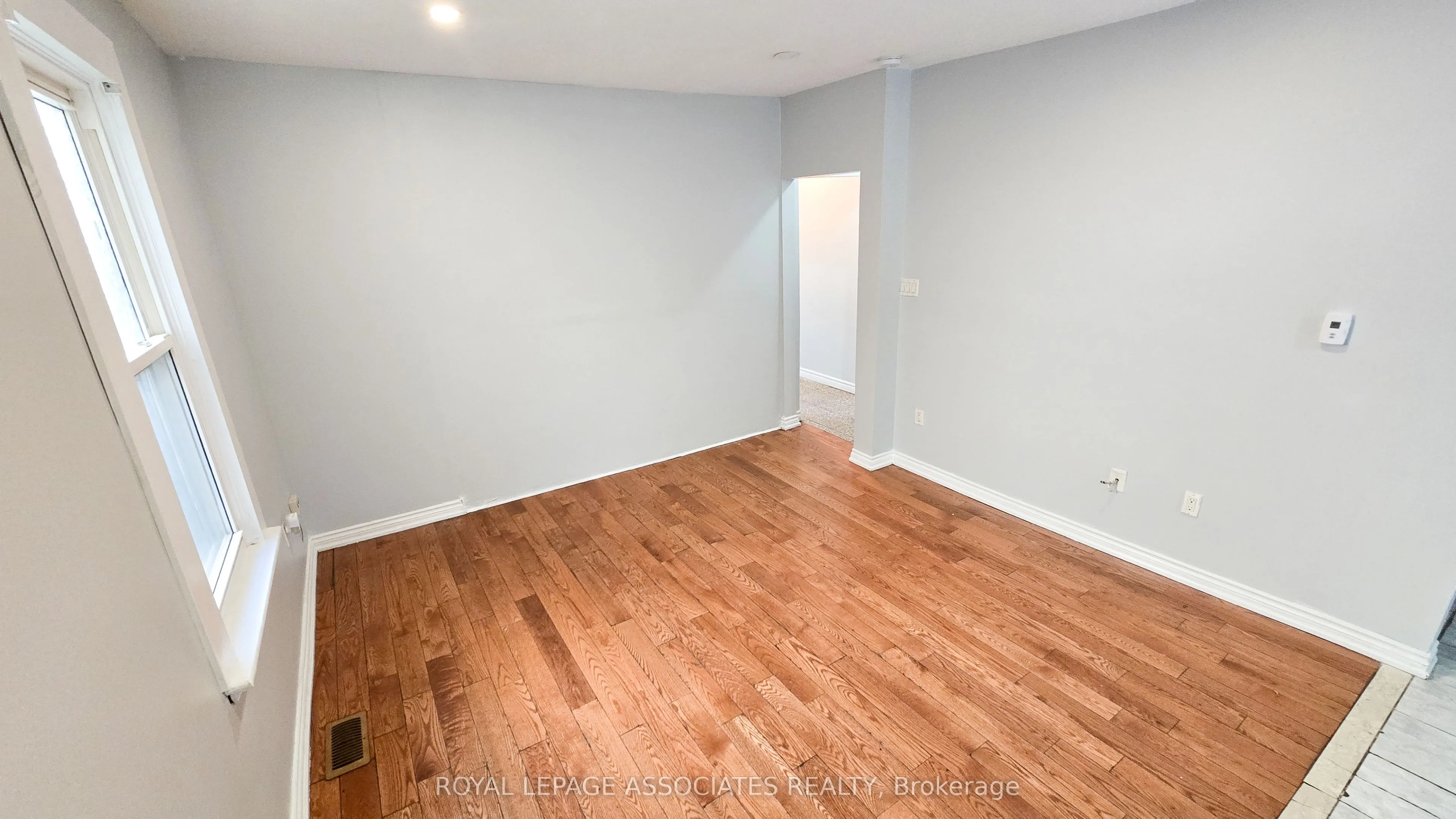 455 Main Street W