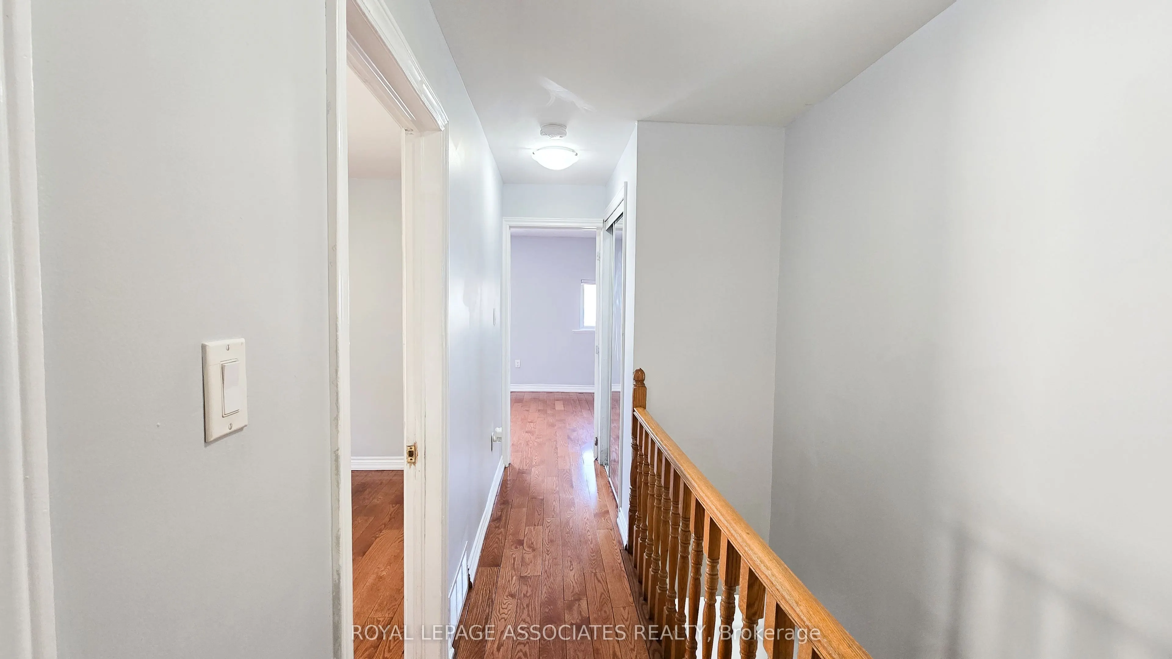 455 Main Street W