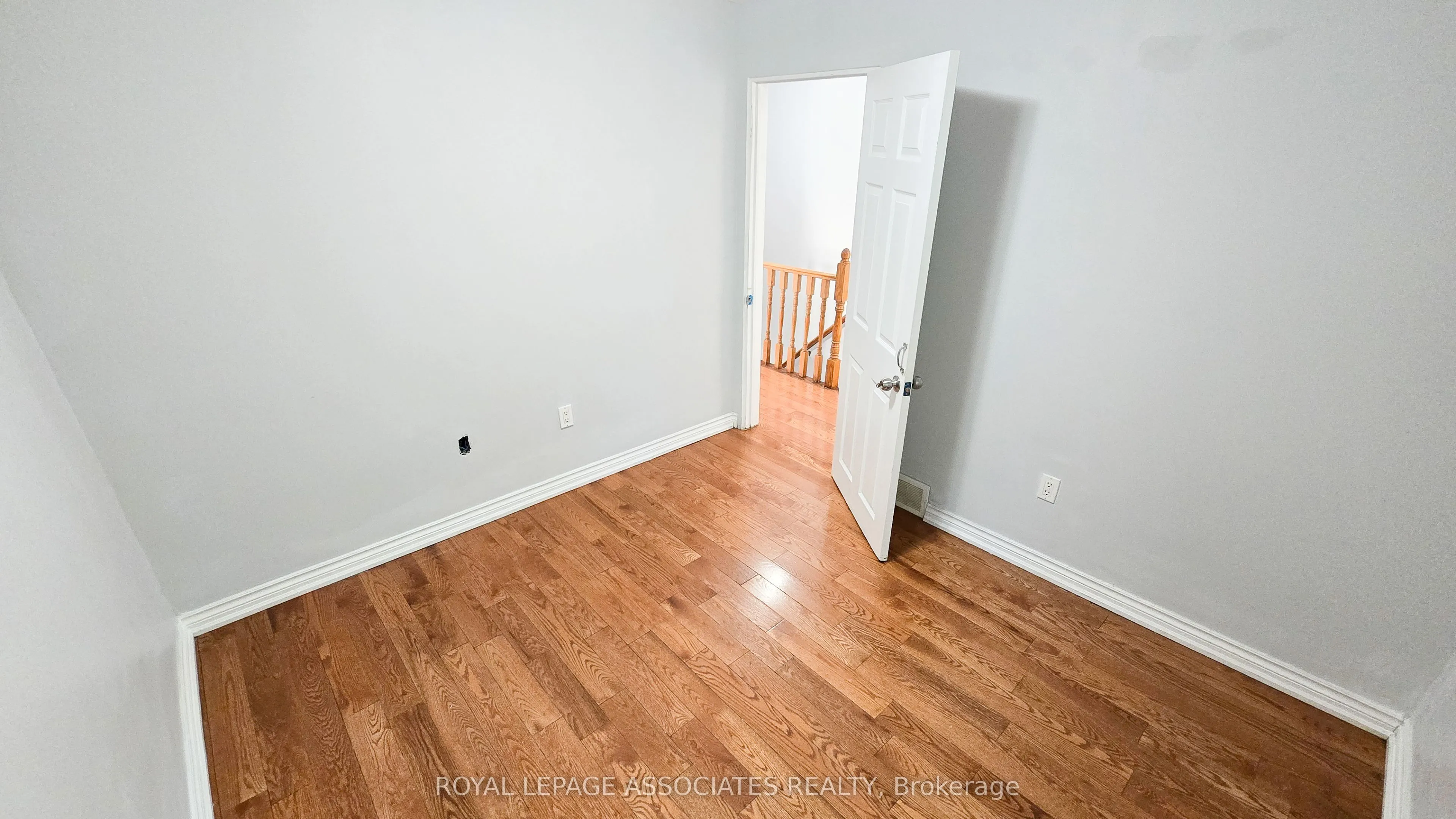 455 Main Street W