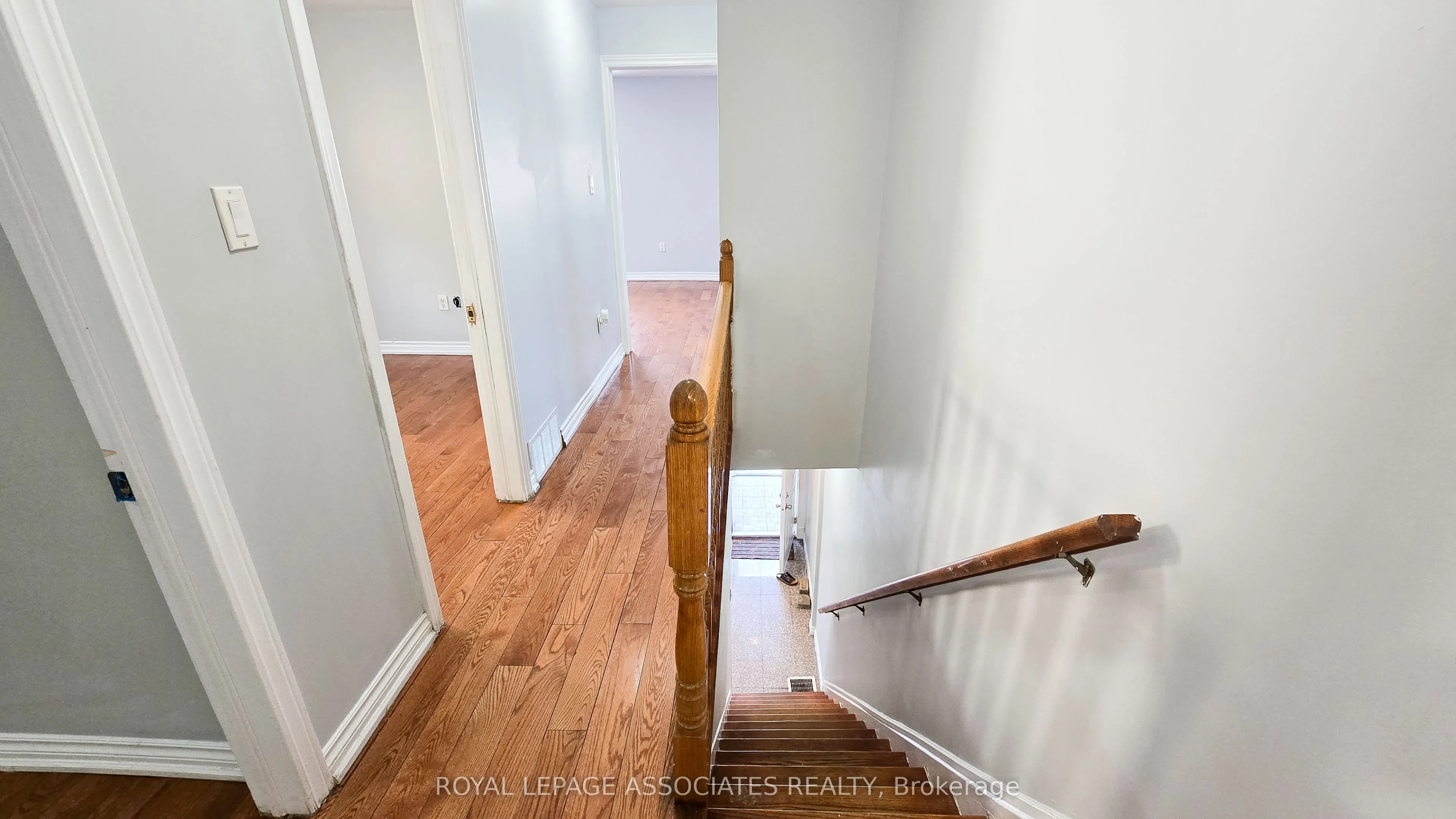 455 Main Street W