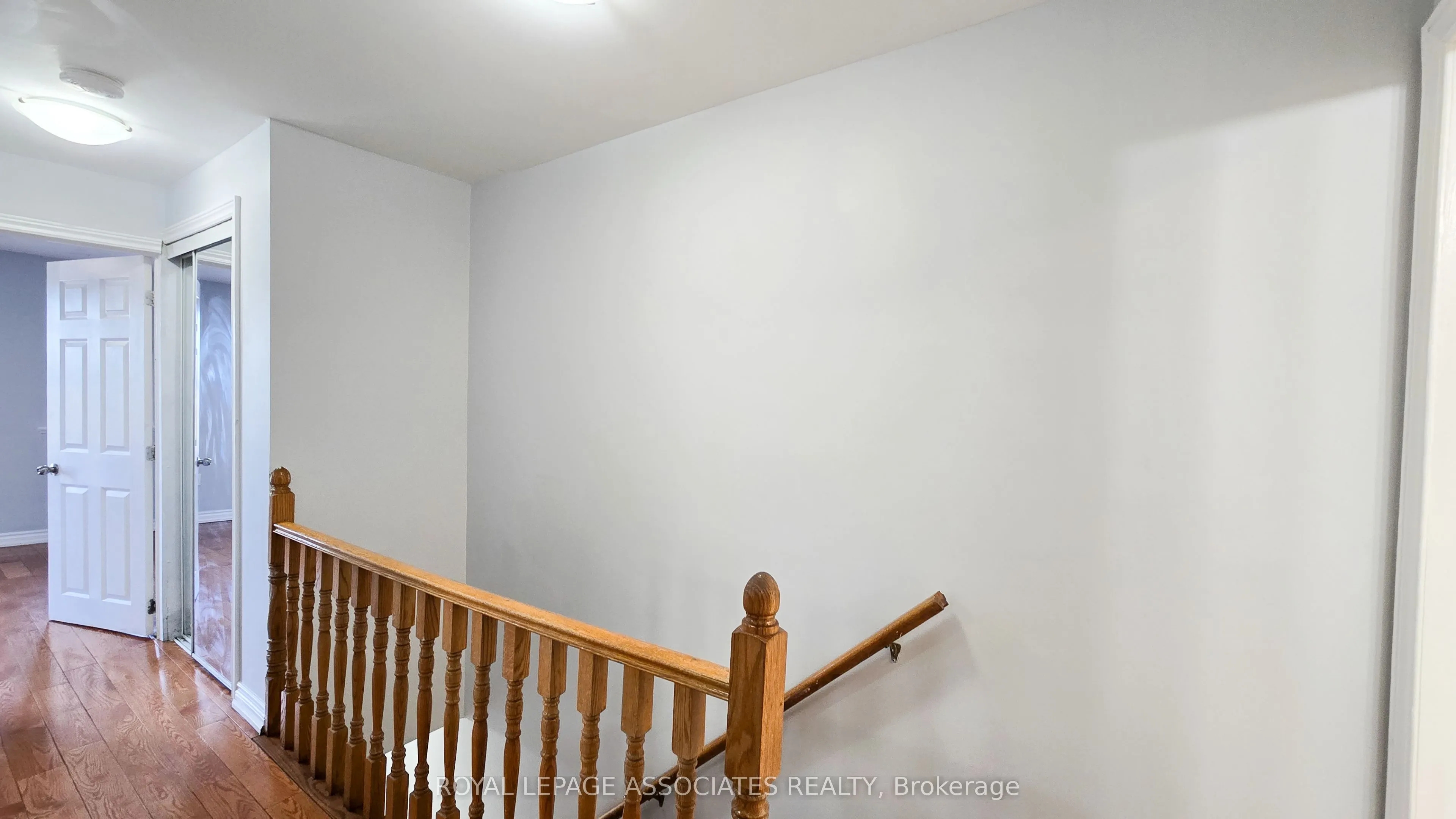 455 Main Street W