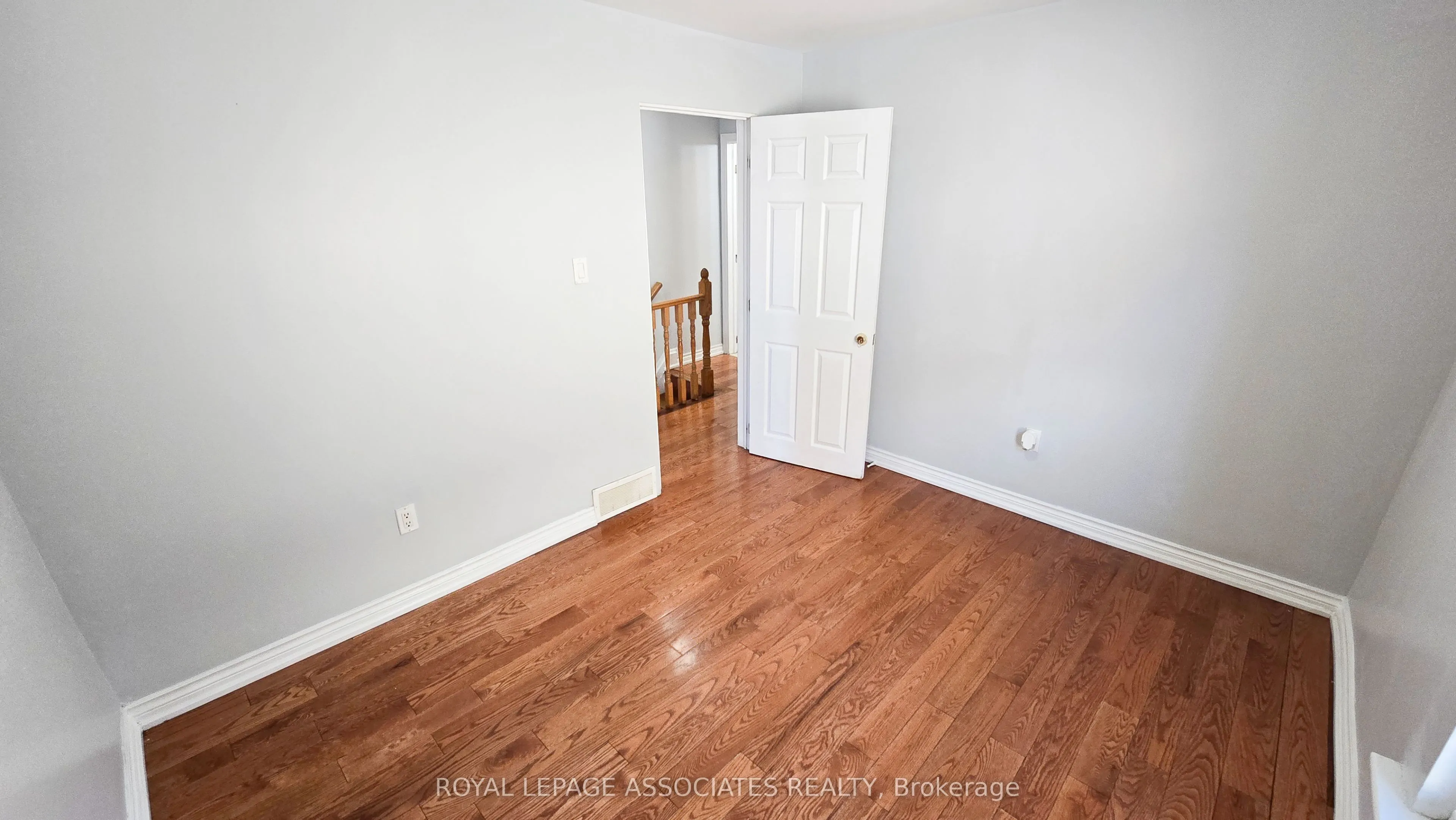 455 Main Street W
