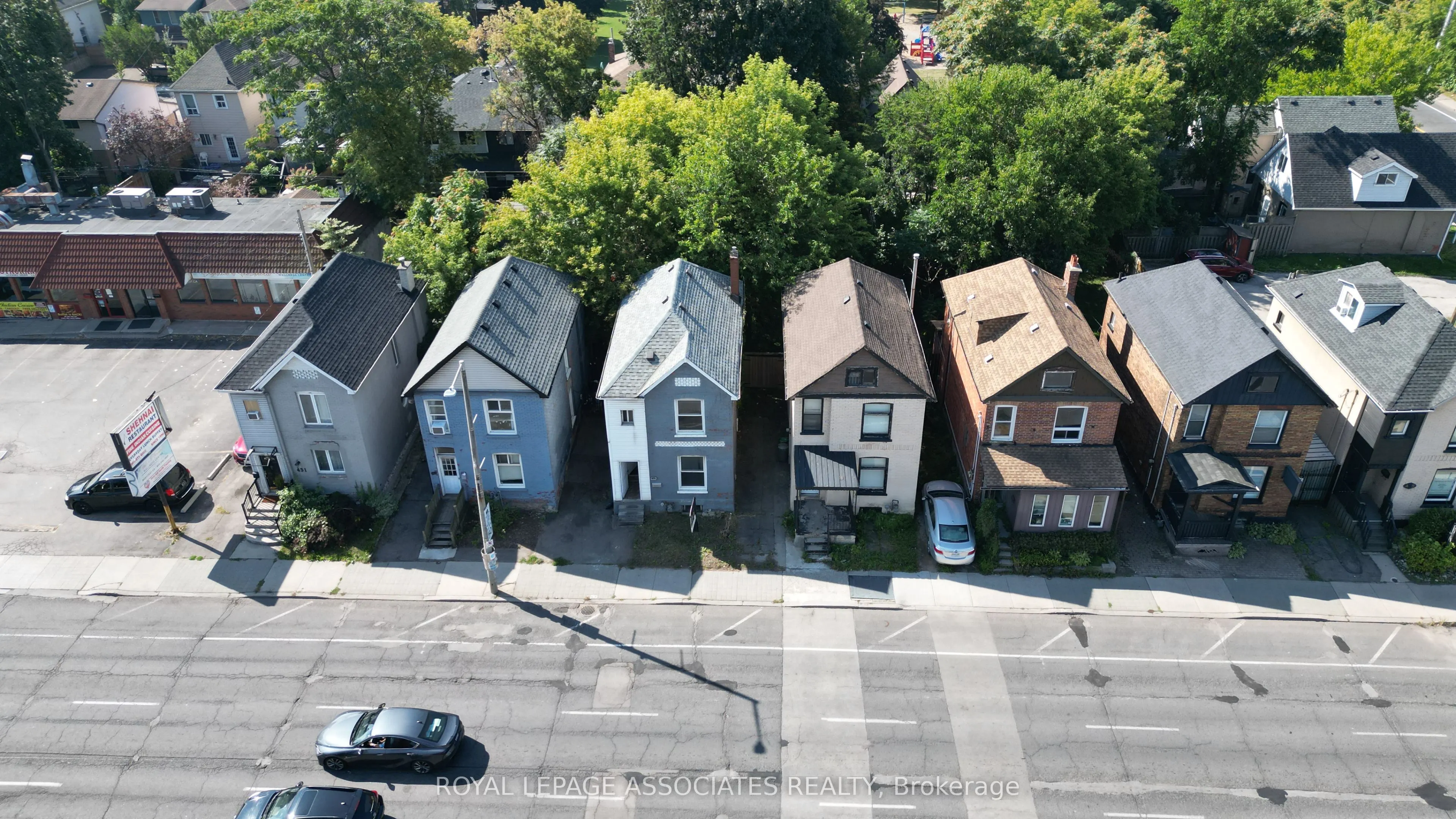 455 Main Street W