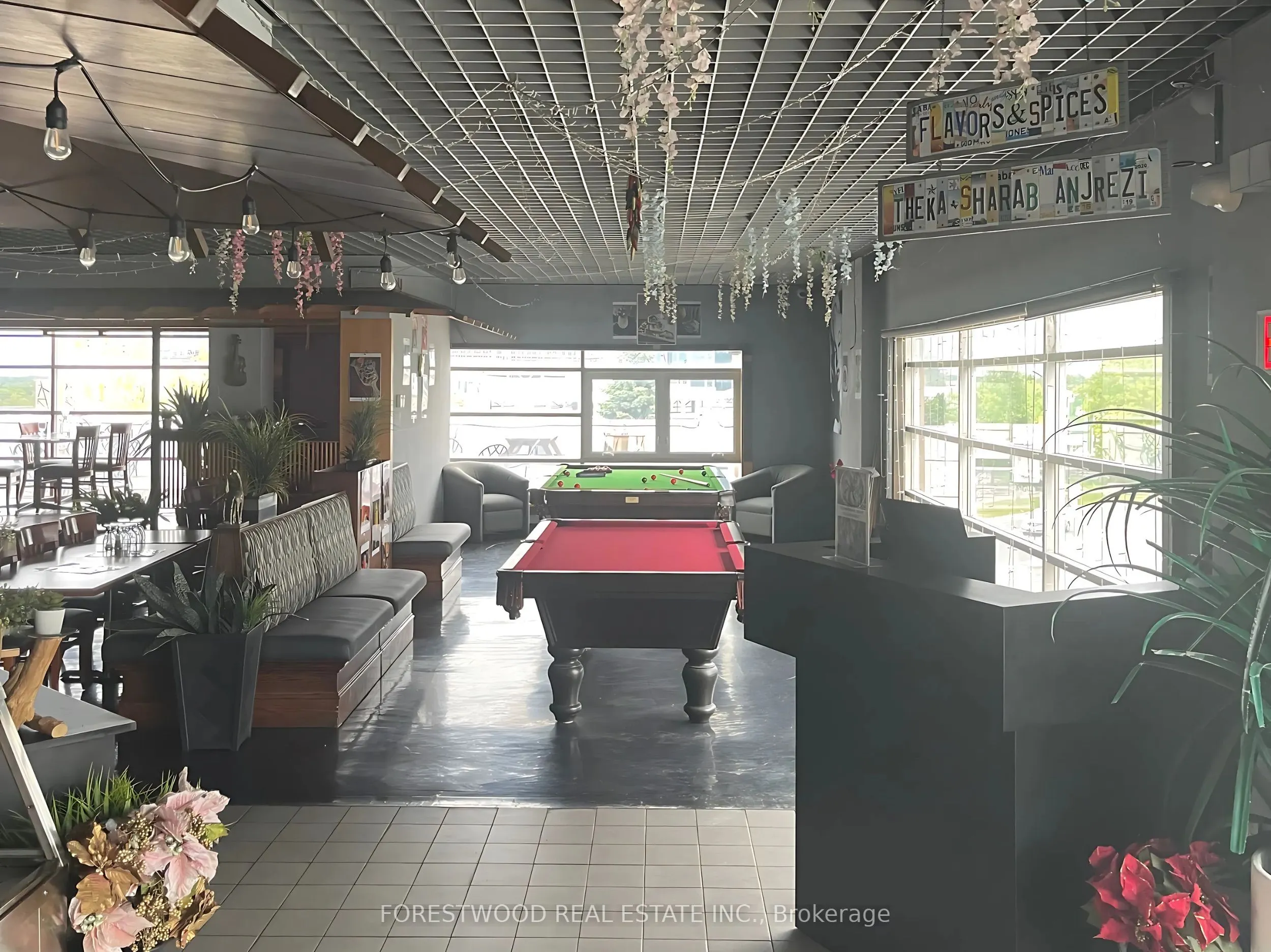 5500 Victoria Avenue, #Upper Second Floor