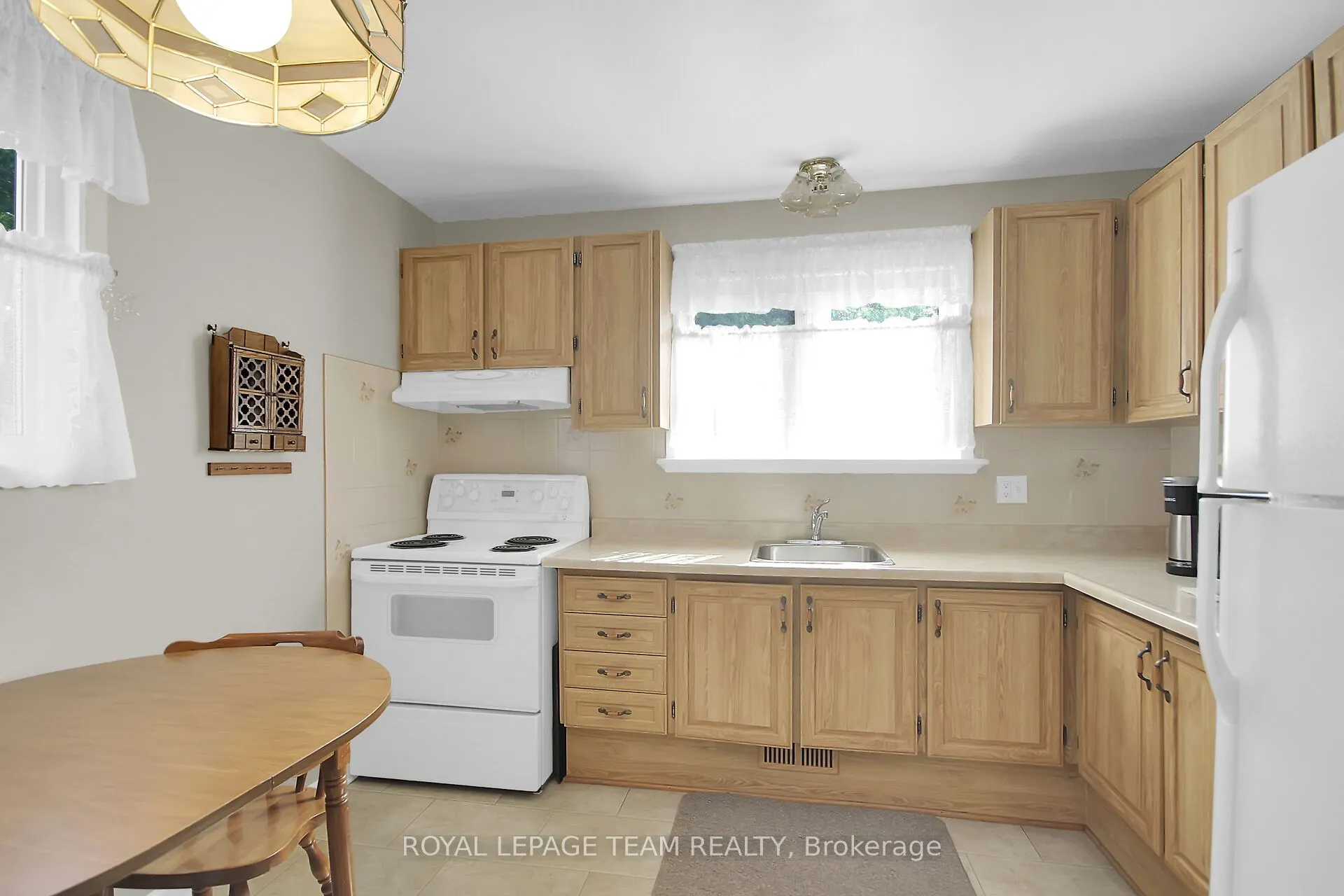 962 Dynes Road