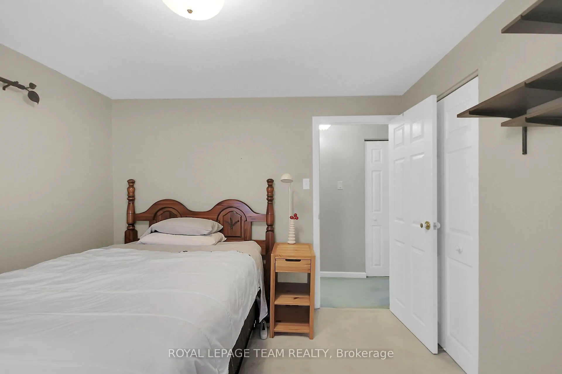 962 Dynes Road