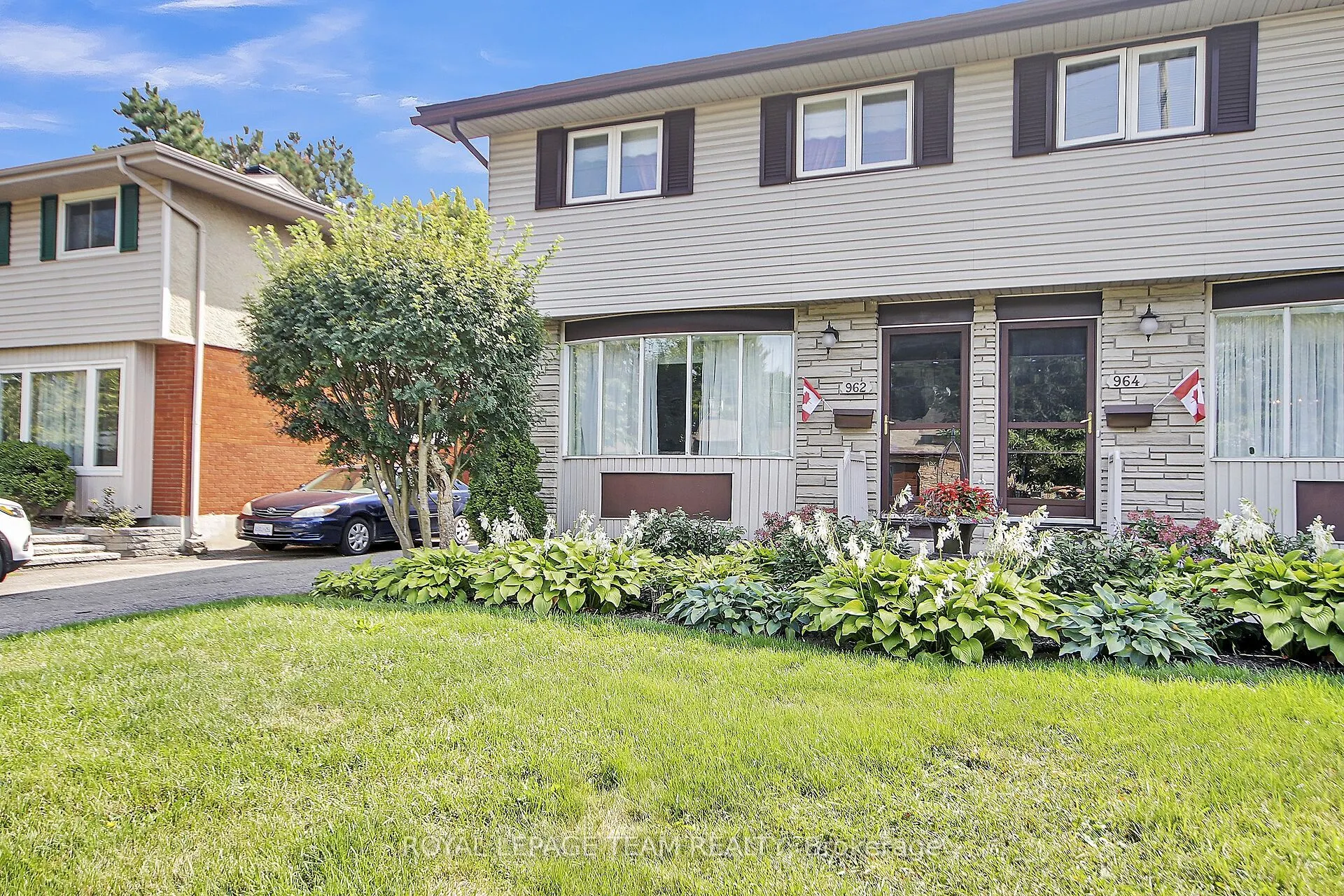 962 Dynes Road