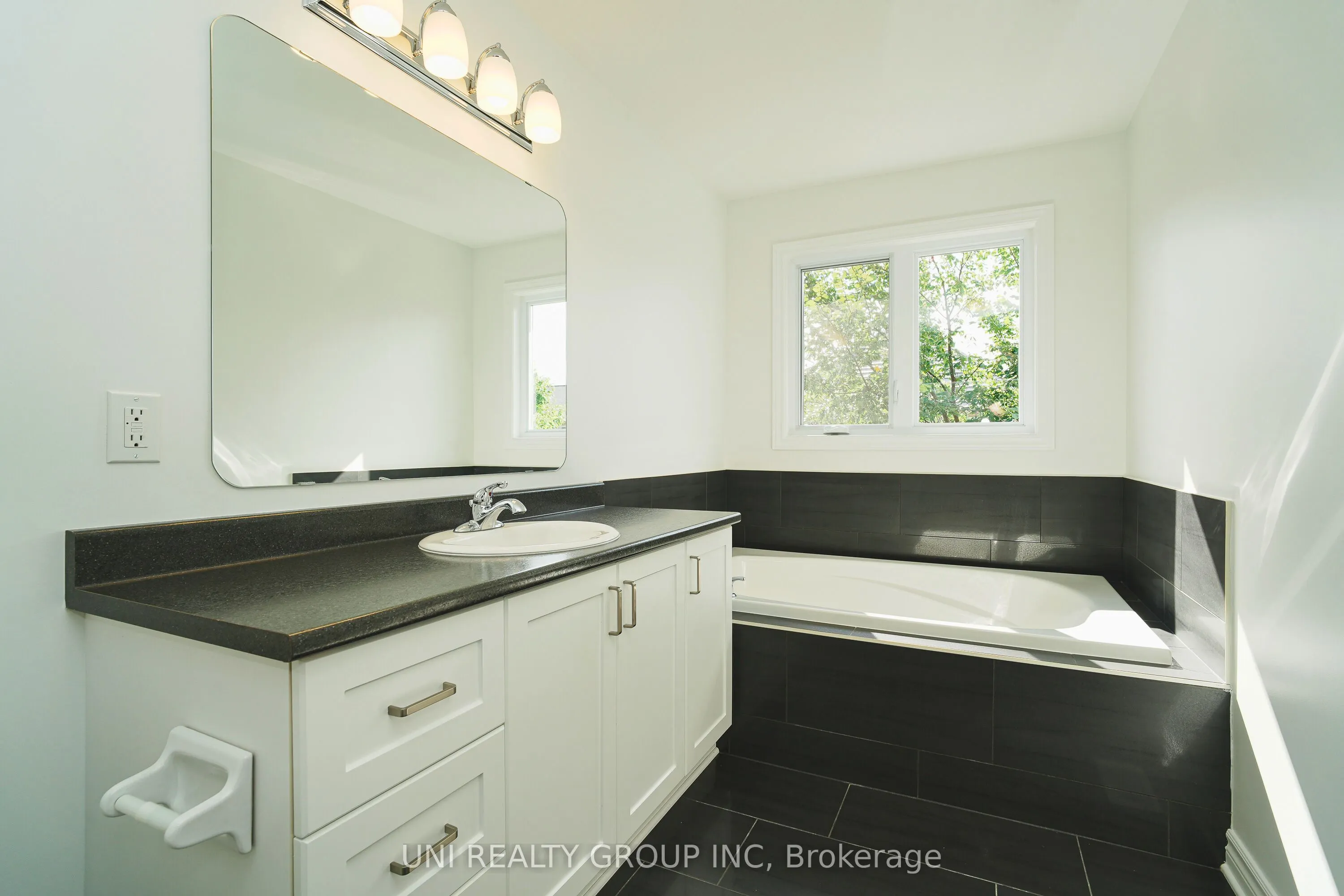 180 HIGHBURY PARK Drive