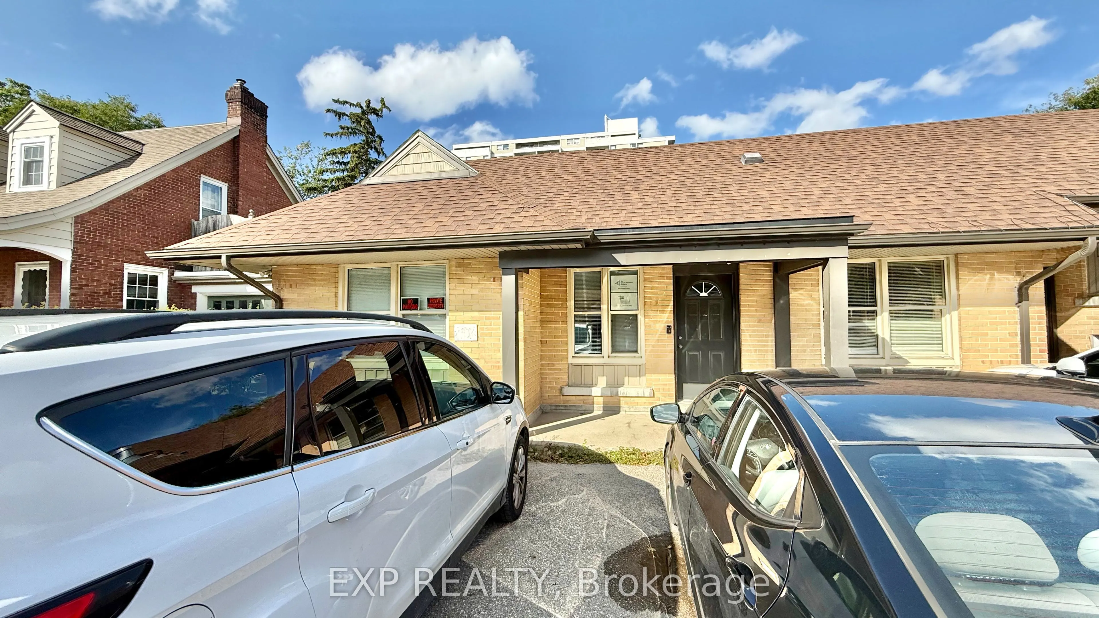 74 Queen Street N