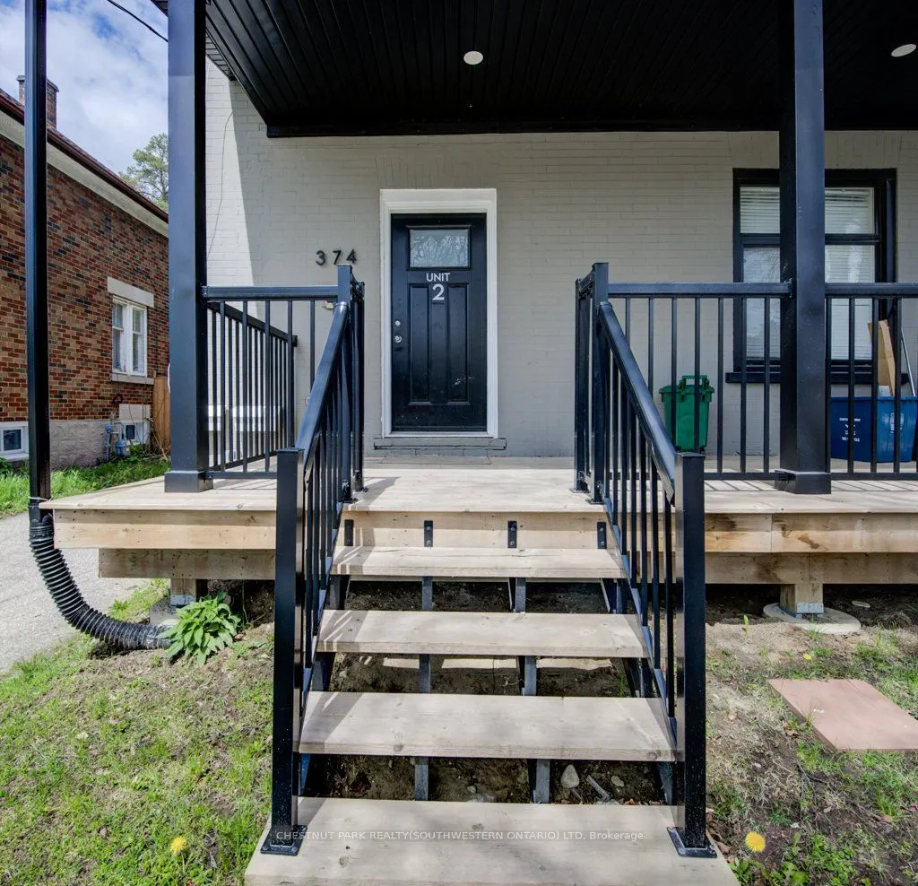 374 Louisa Street