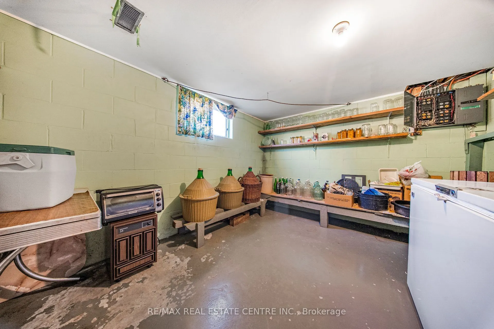 103 Forest Hill Crescent