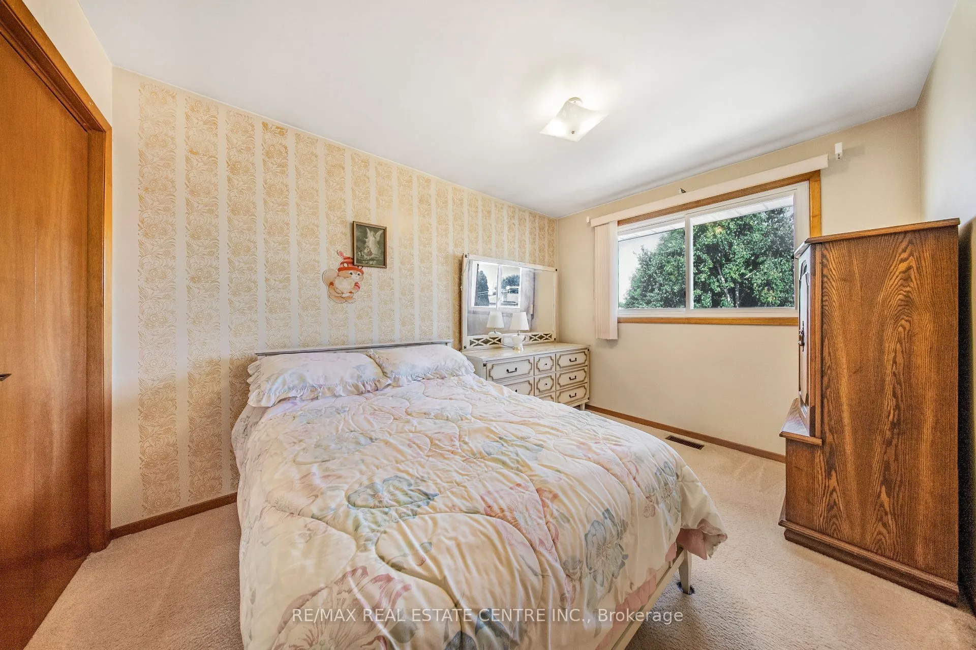 103 Forest Hill Crescent