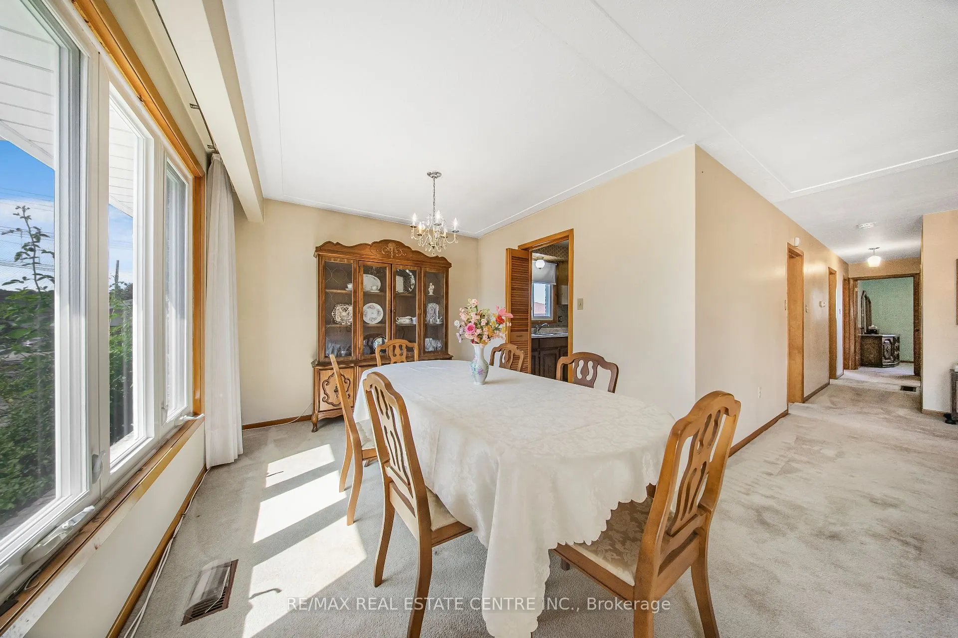 103 Forest Hill Crescent