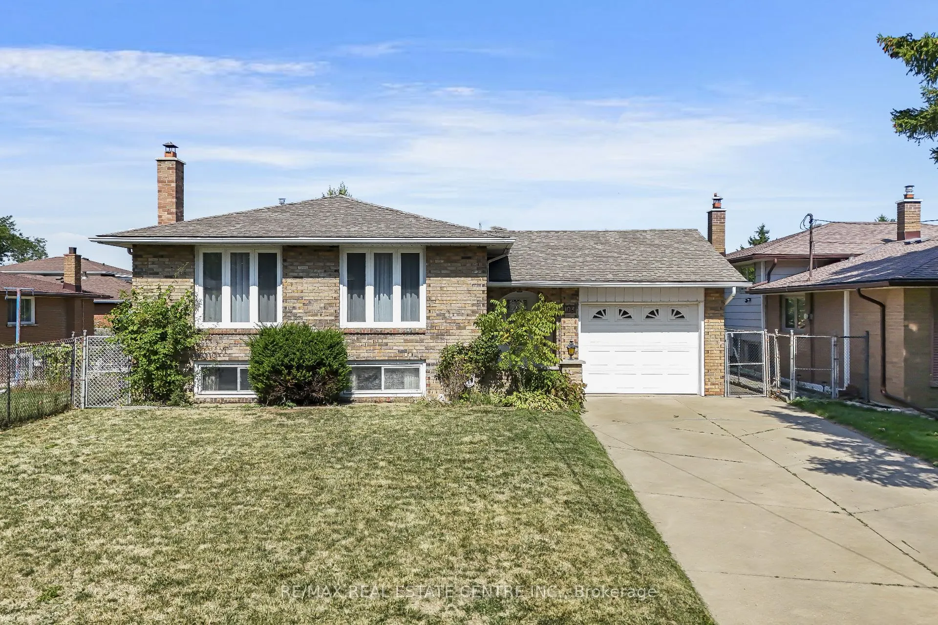 103 Forest Hill Crescent