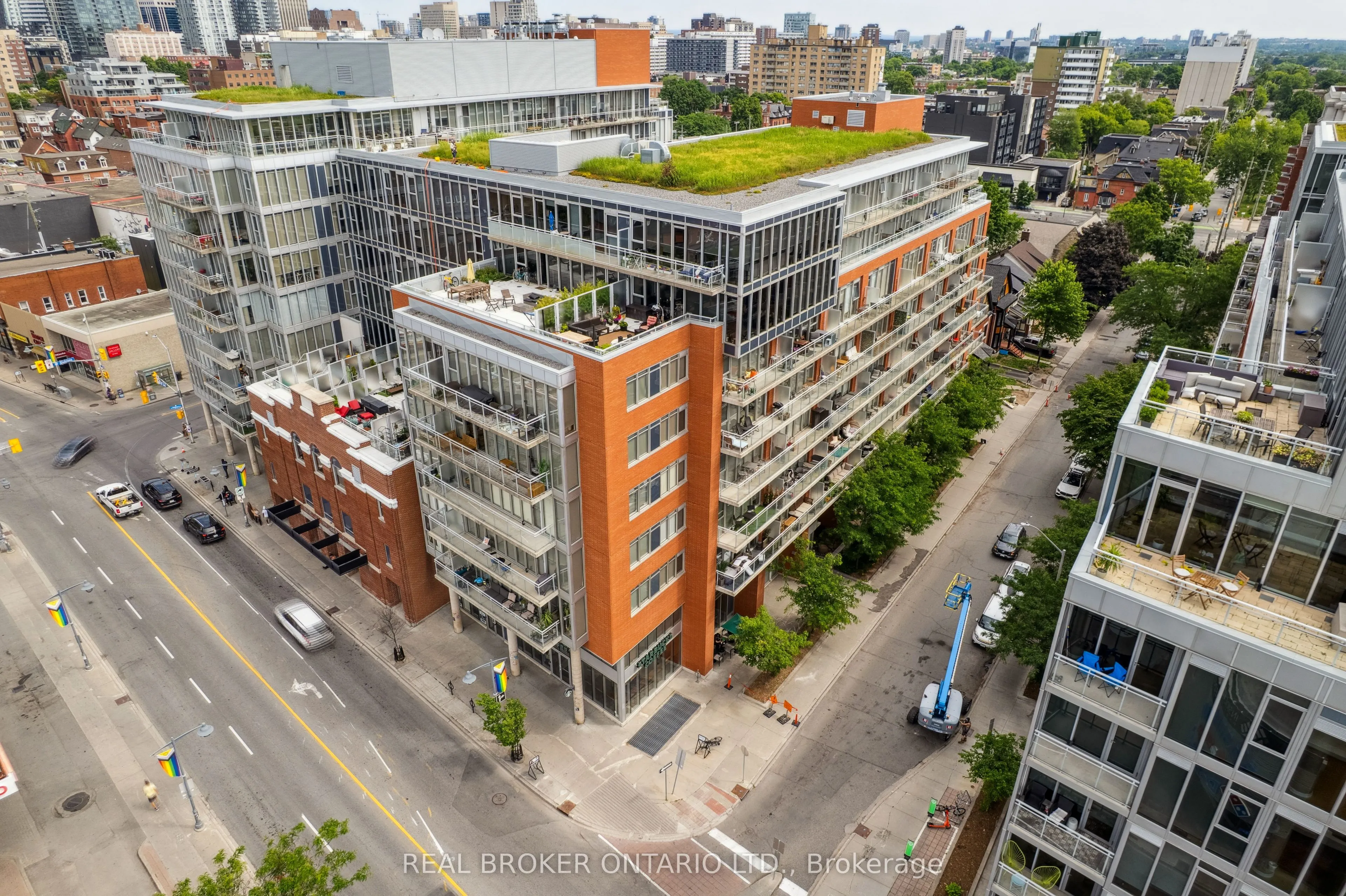 349 Mcleod Street, #623