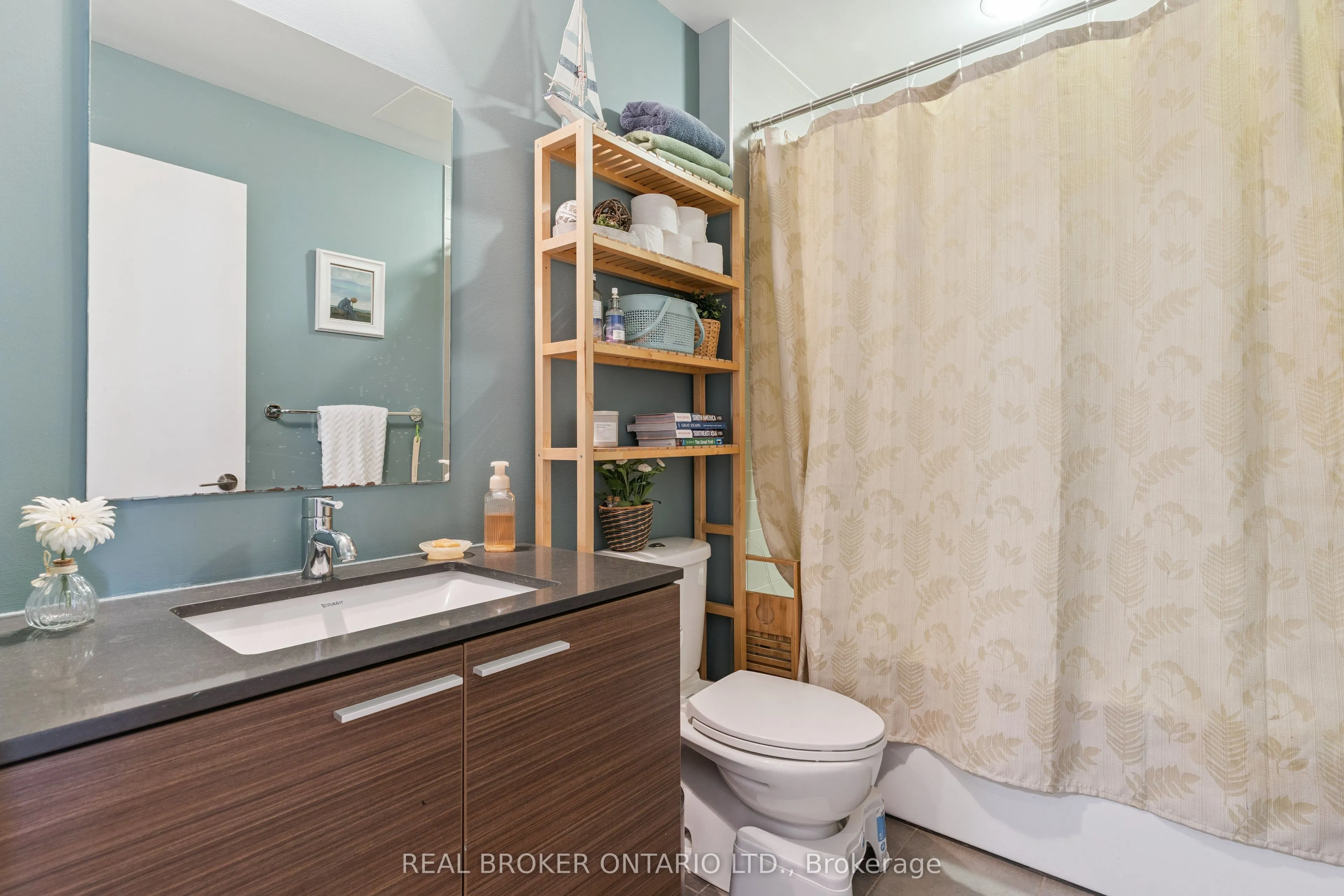 349 Mcleod Street, #623