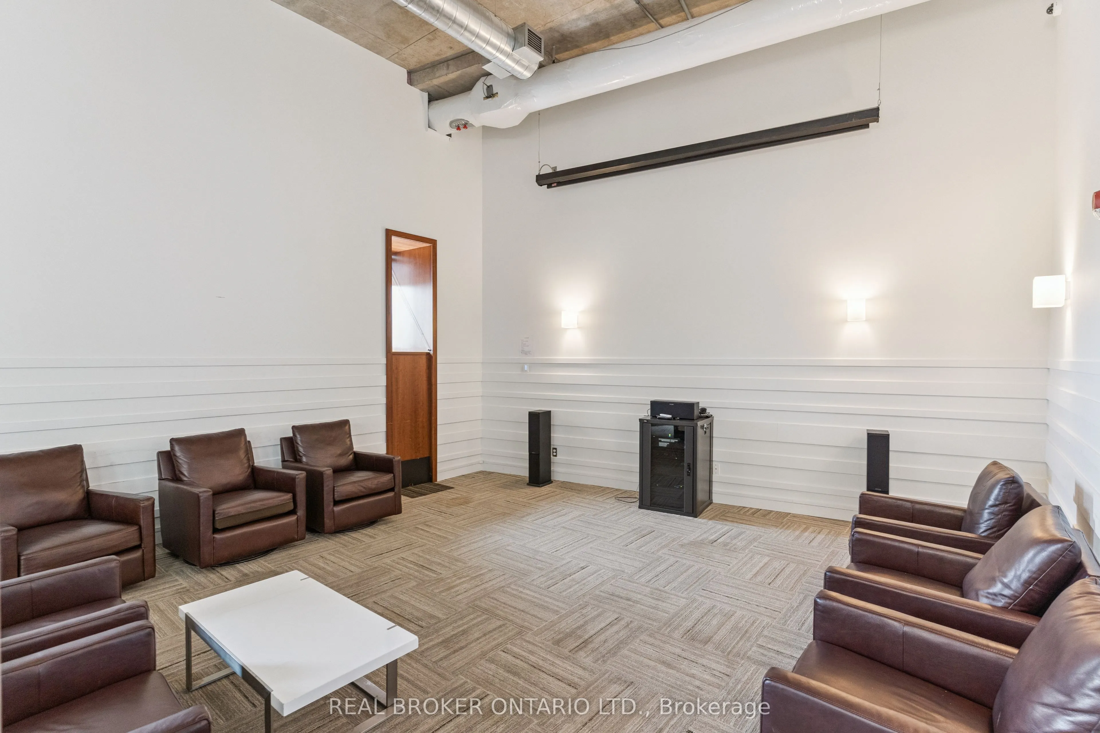 349 Mcleod Street, #623