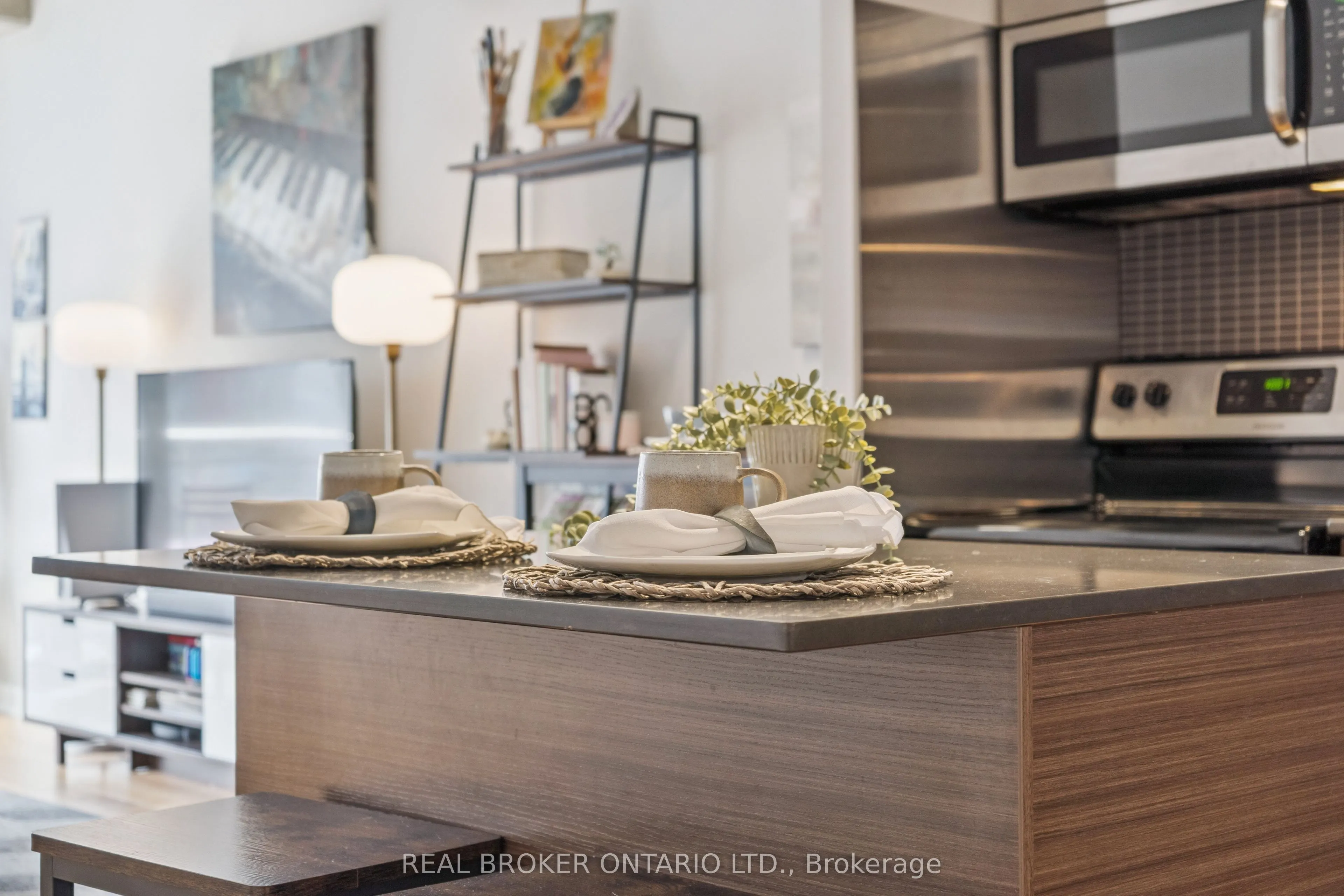 349 Mcleod Street, #623