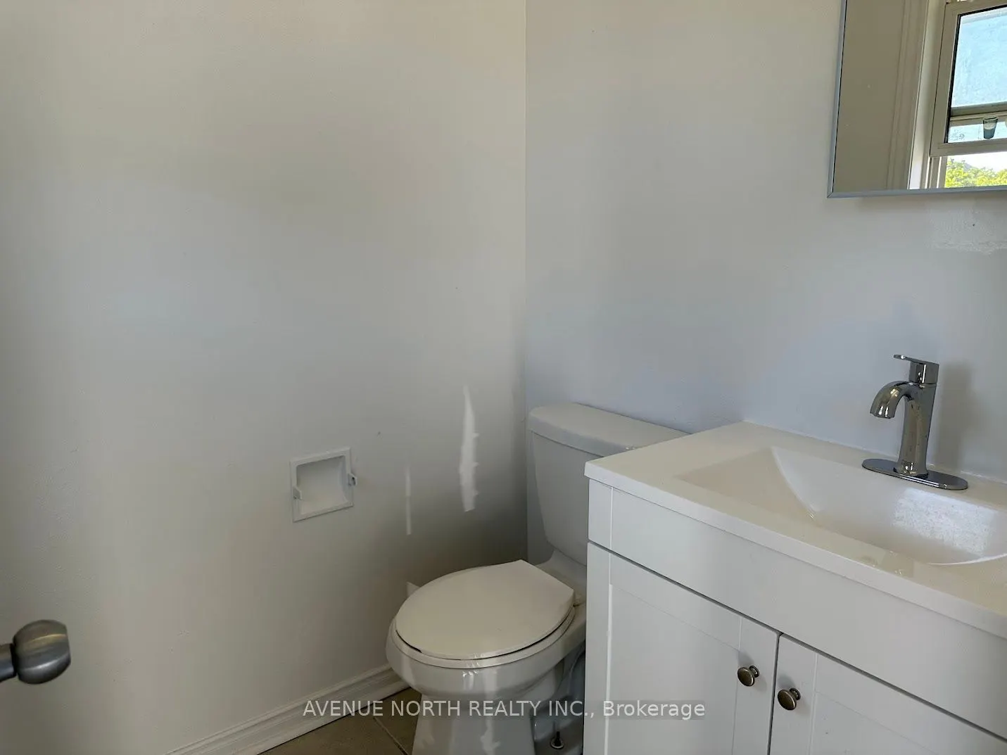 1790 Dondale St, Street, #67