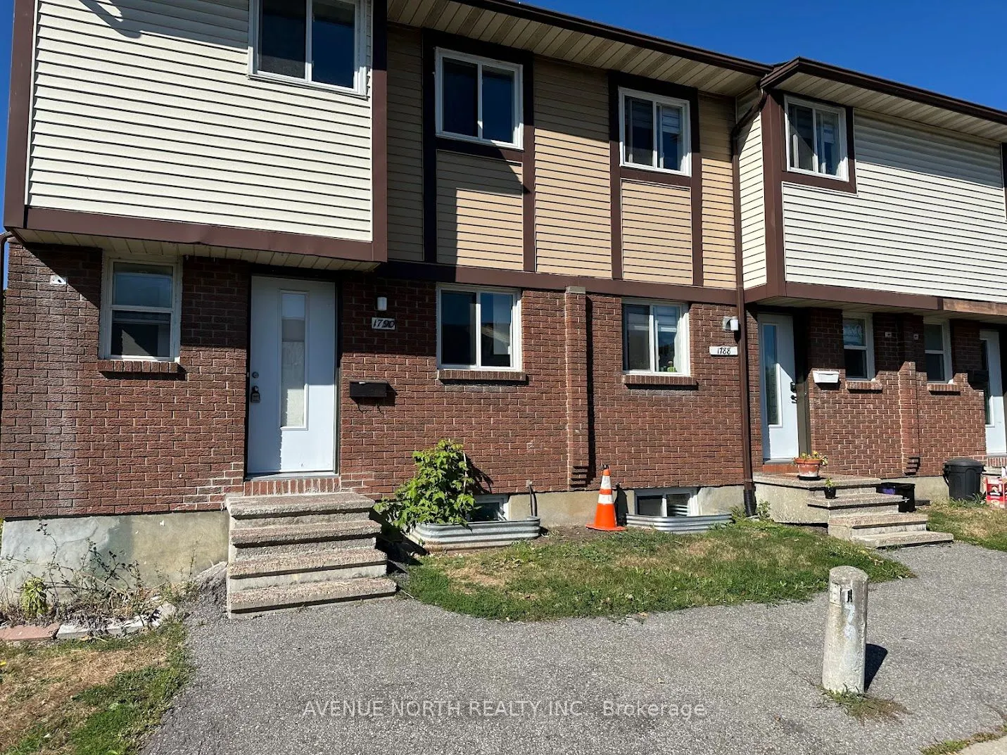 1790 Dondale St, Street, #67