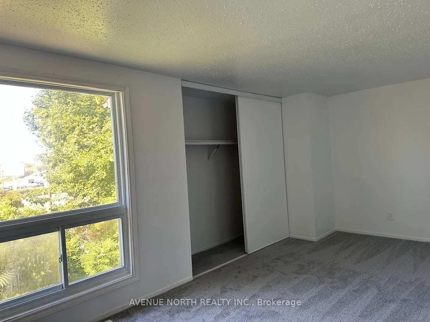 1790 Dondale St, Street, #67