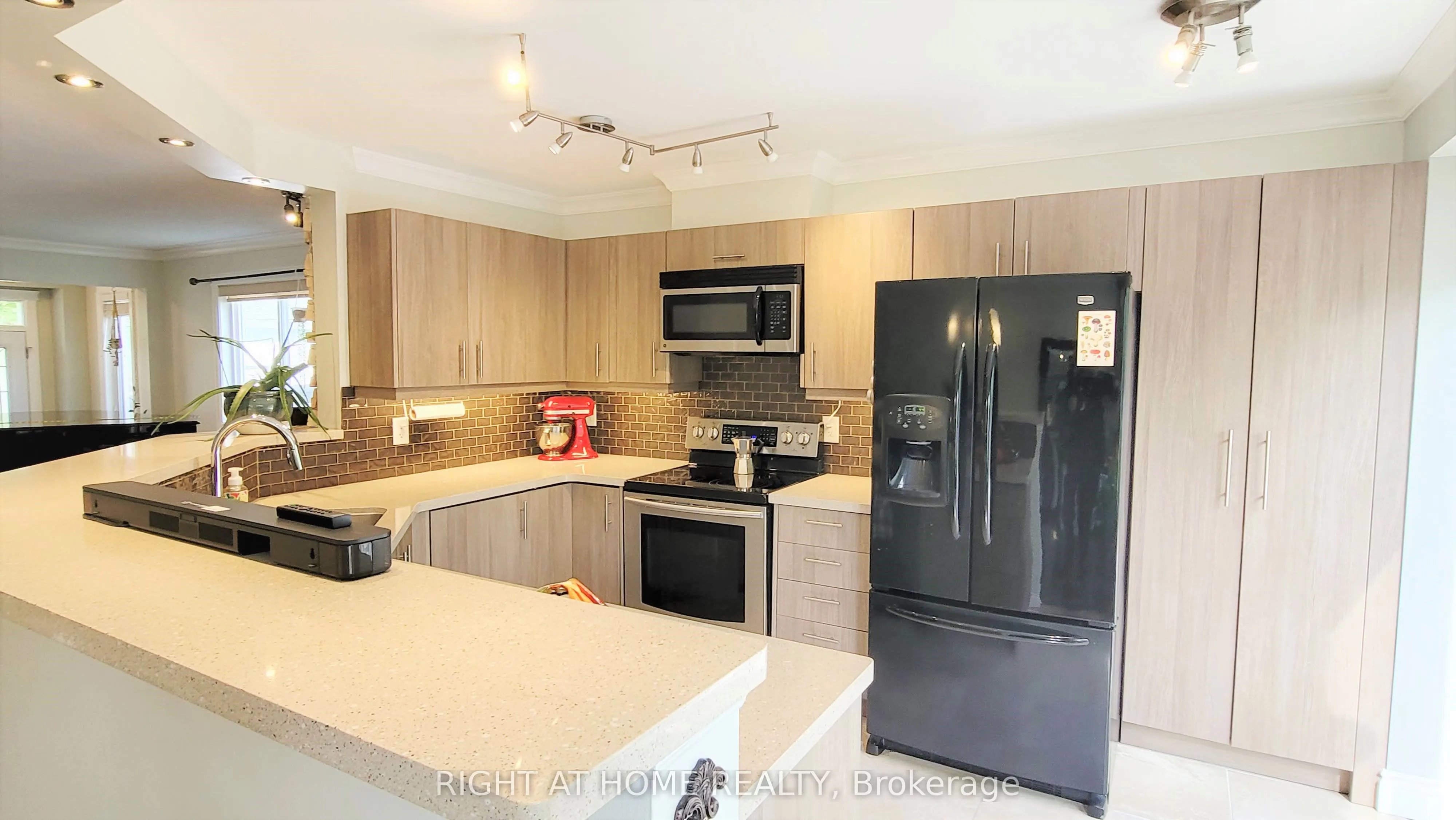 542 Aberfoyle Circle