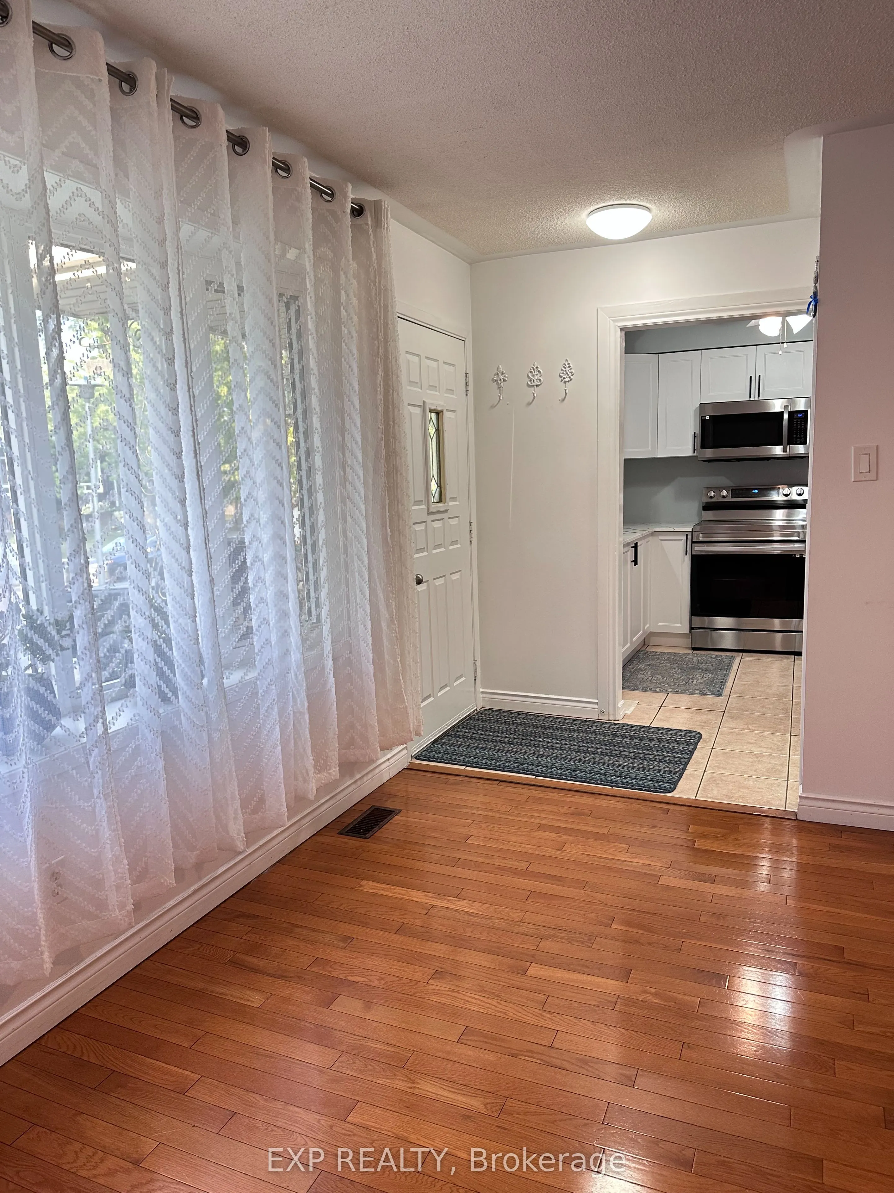 981 Jalna Boulevard