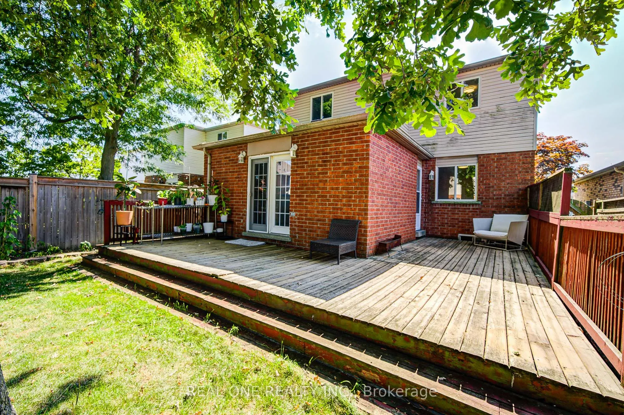 79 Lorenzo Drive