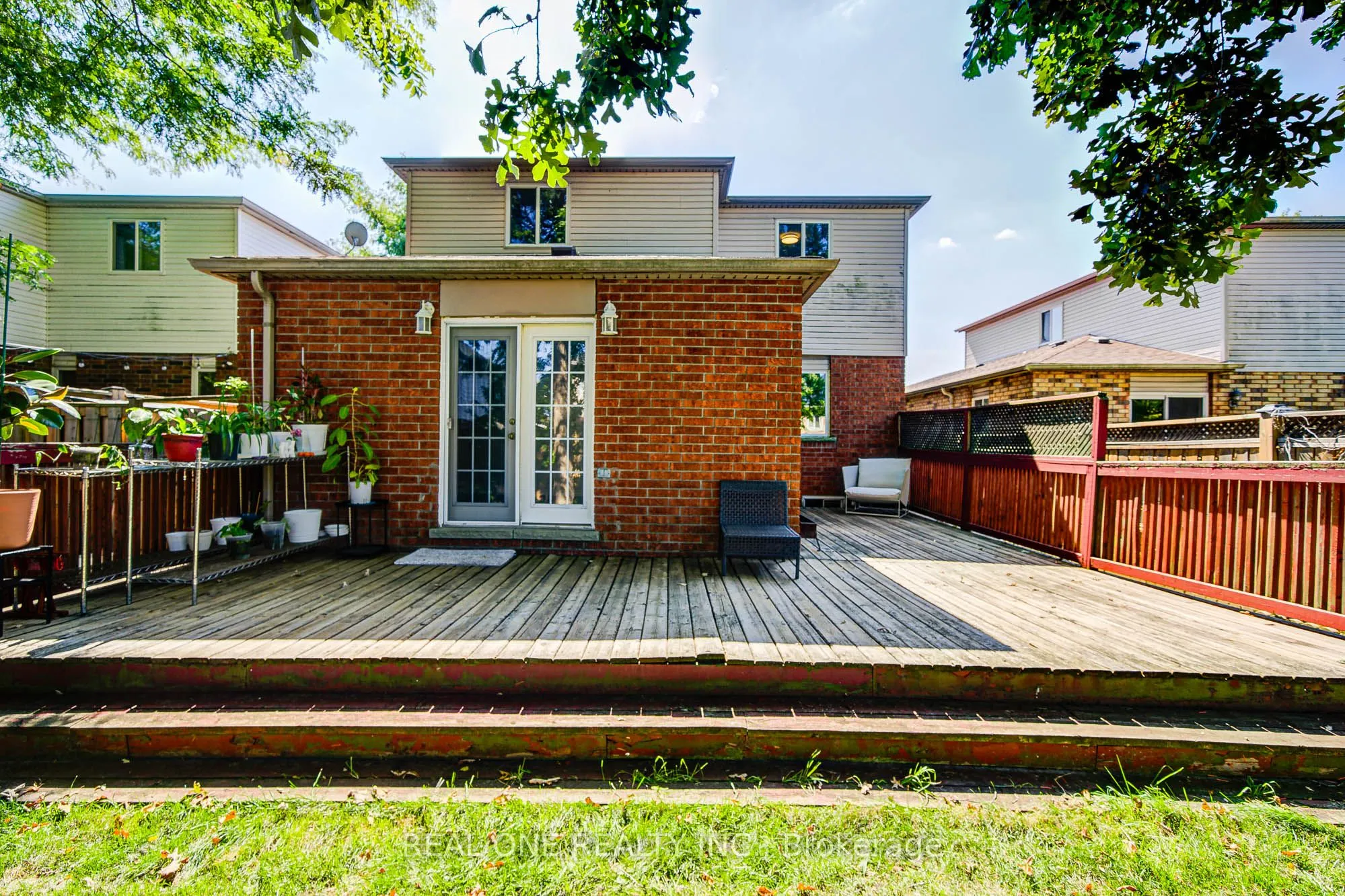 79 Lorenzo Drive