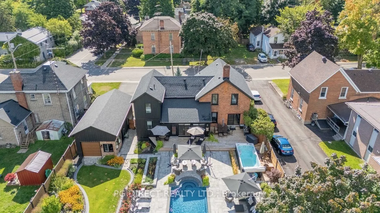 220 Park Street W