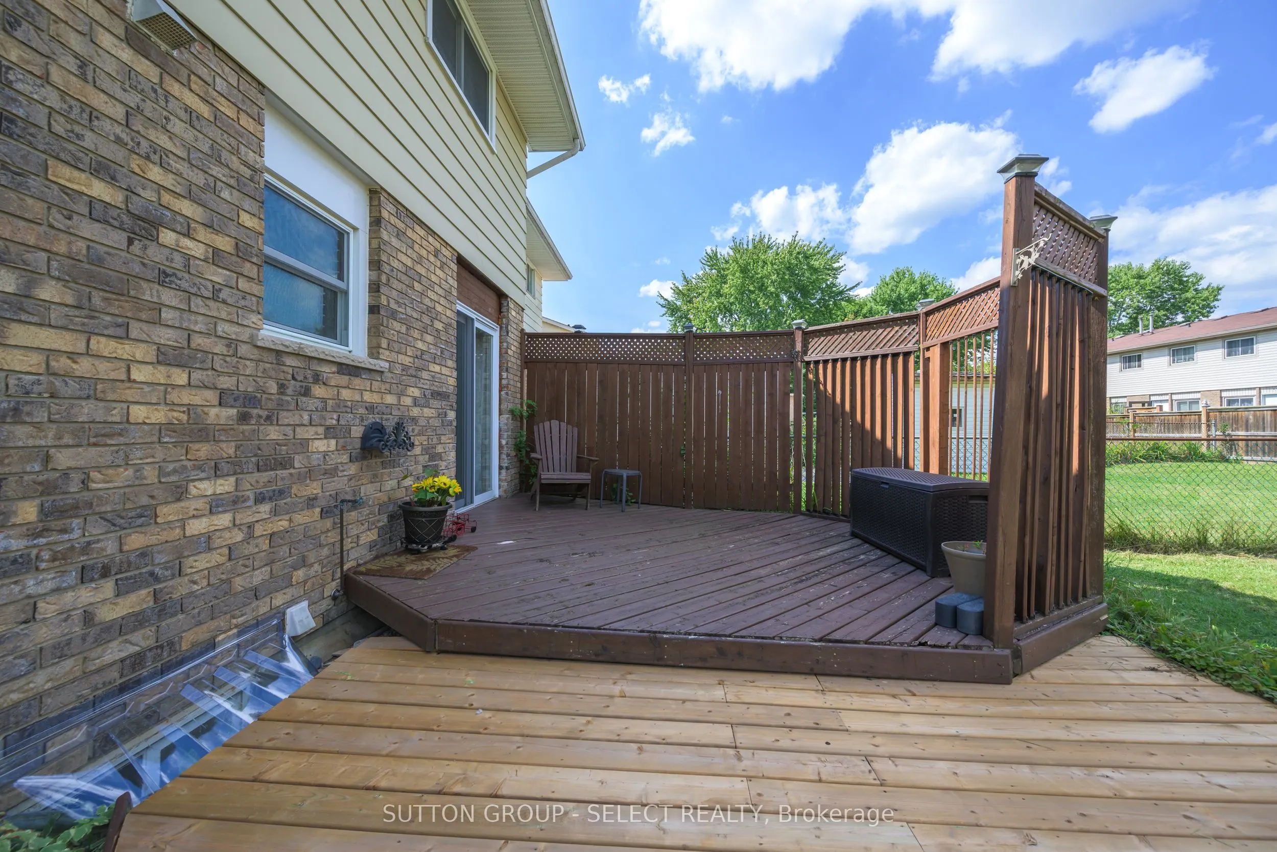 96 Elvira Crescent