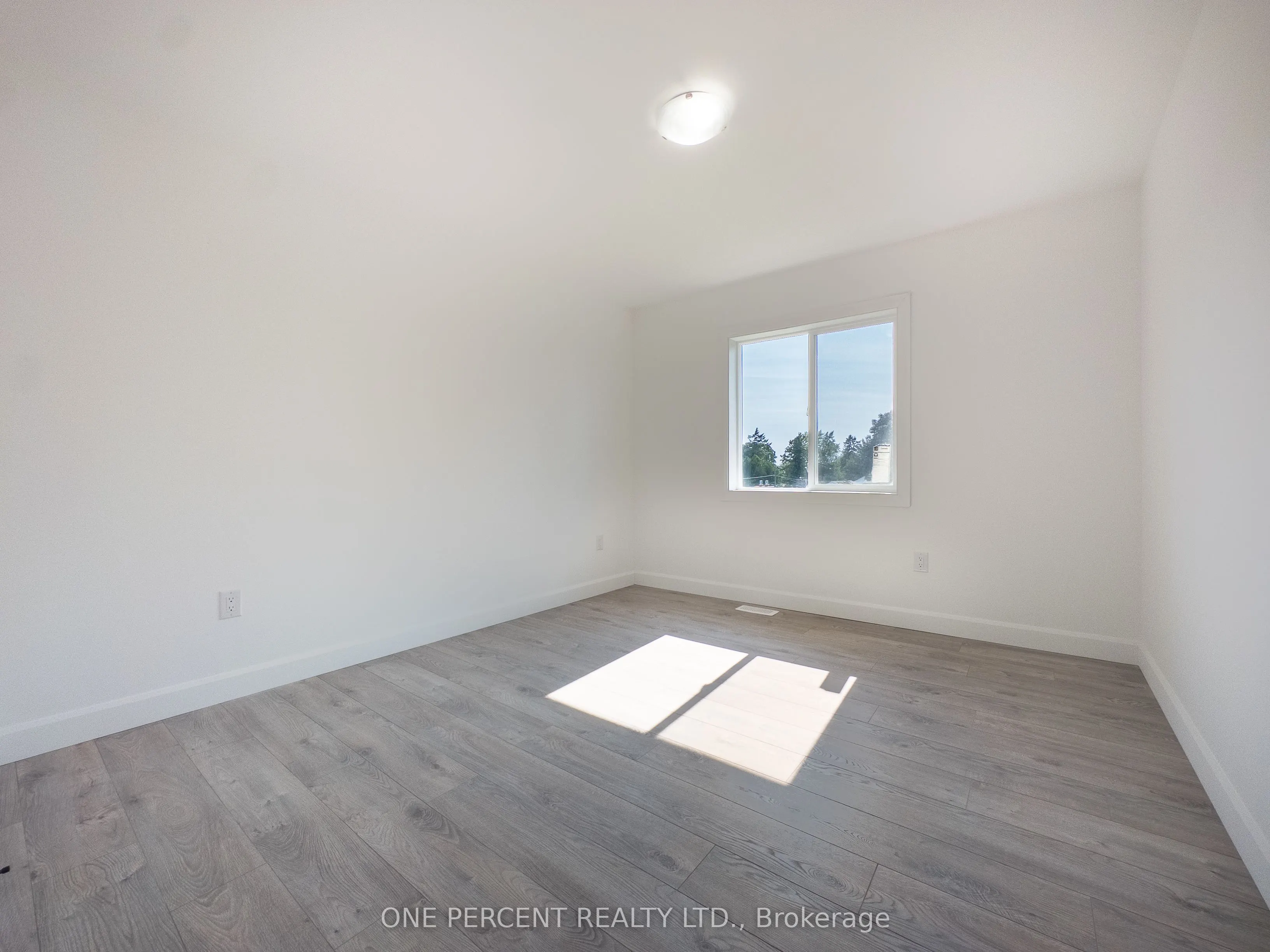53 Lakeview Avenue