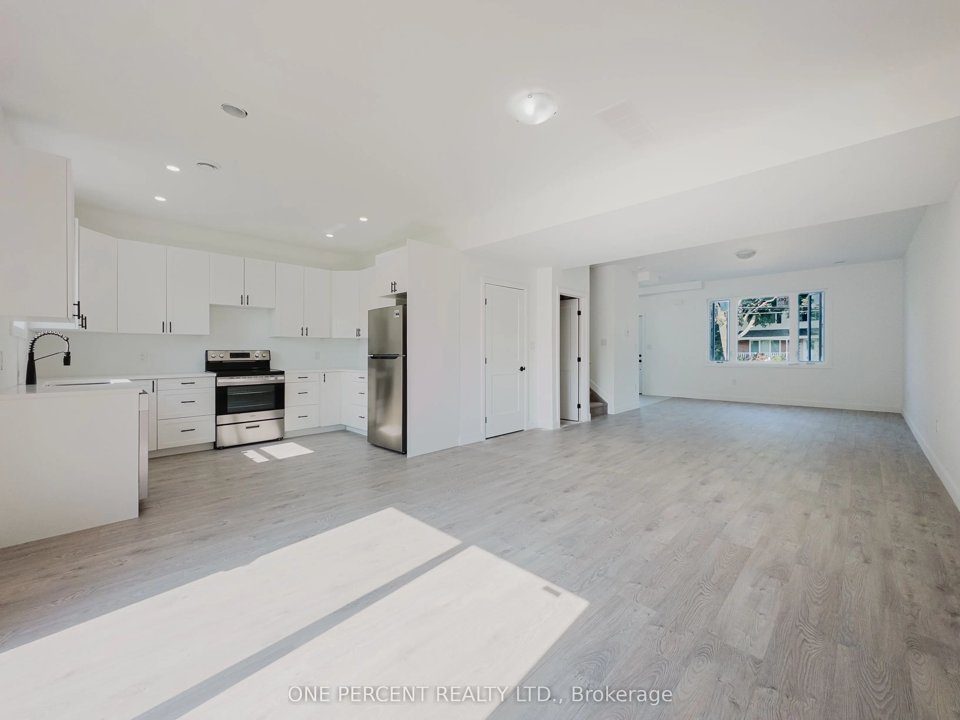 53 Lakeview Avenue