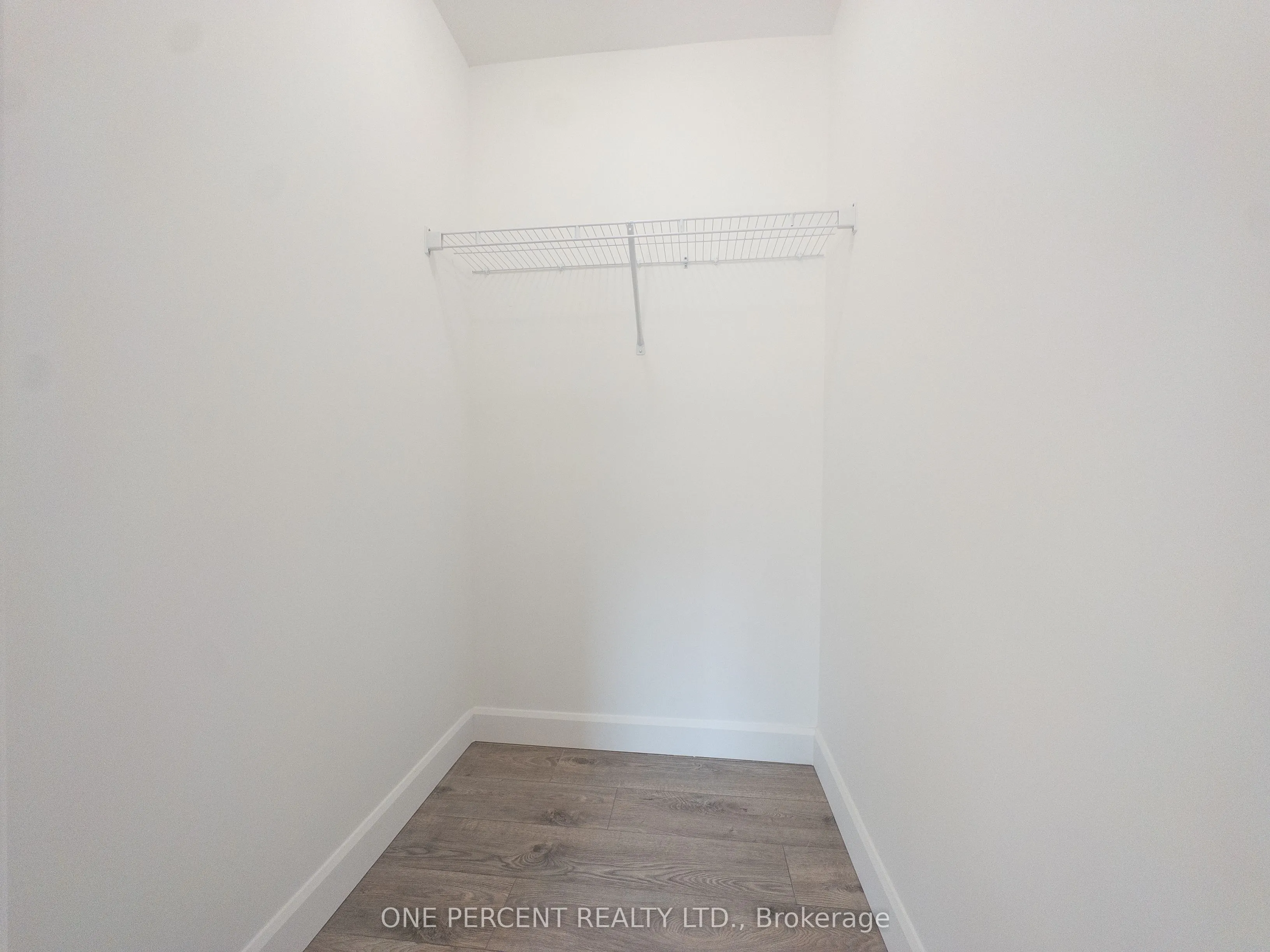 53 Lakeview Avenue