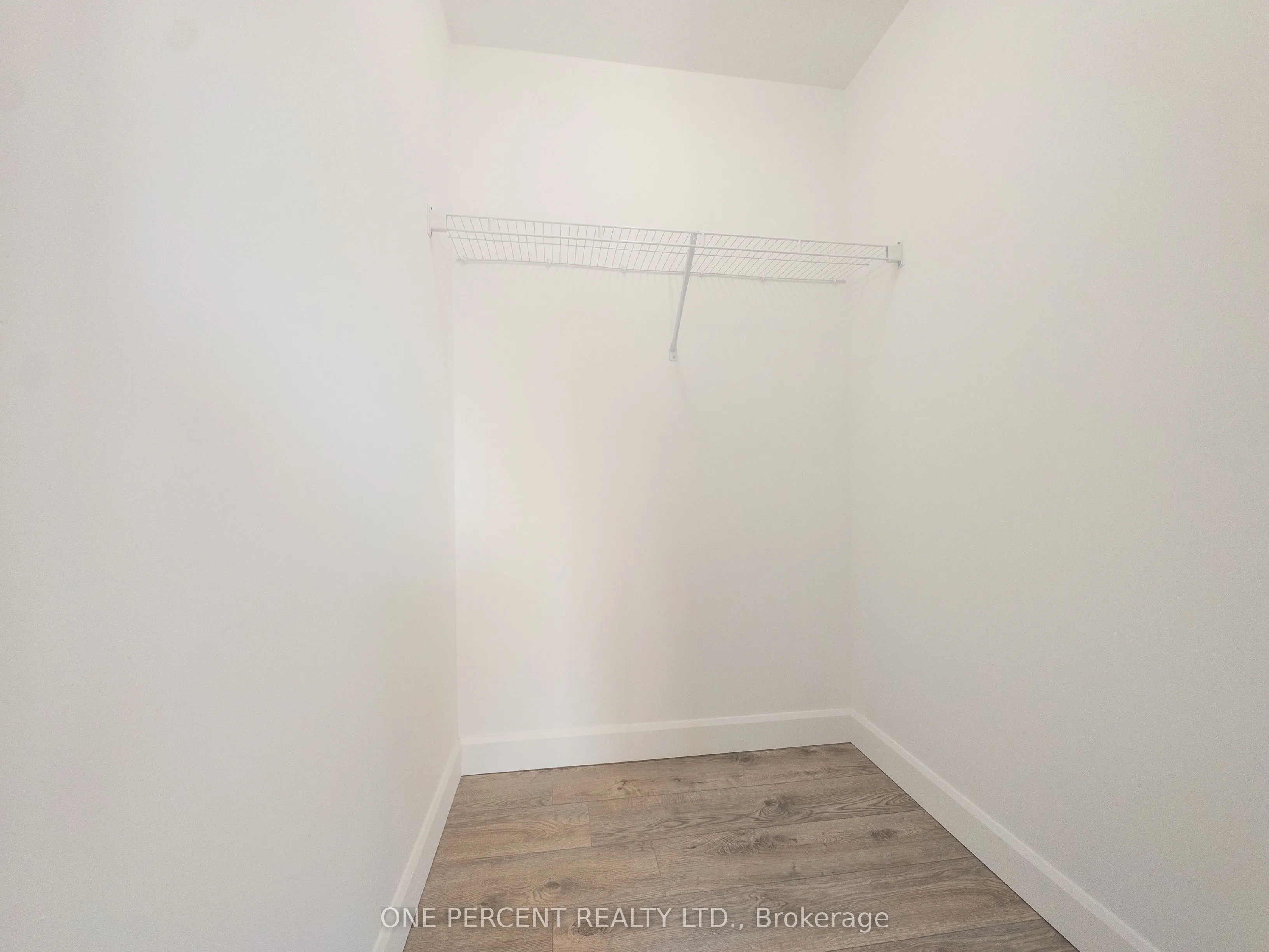 53 Lakeview Avenue