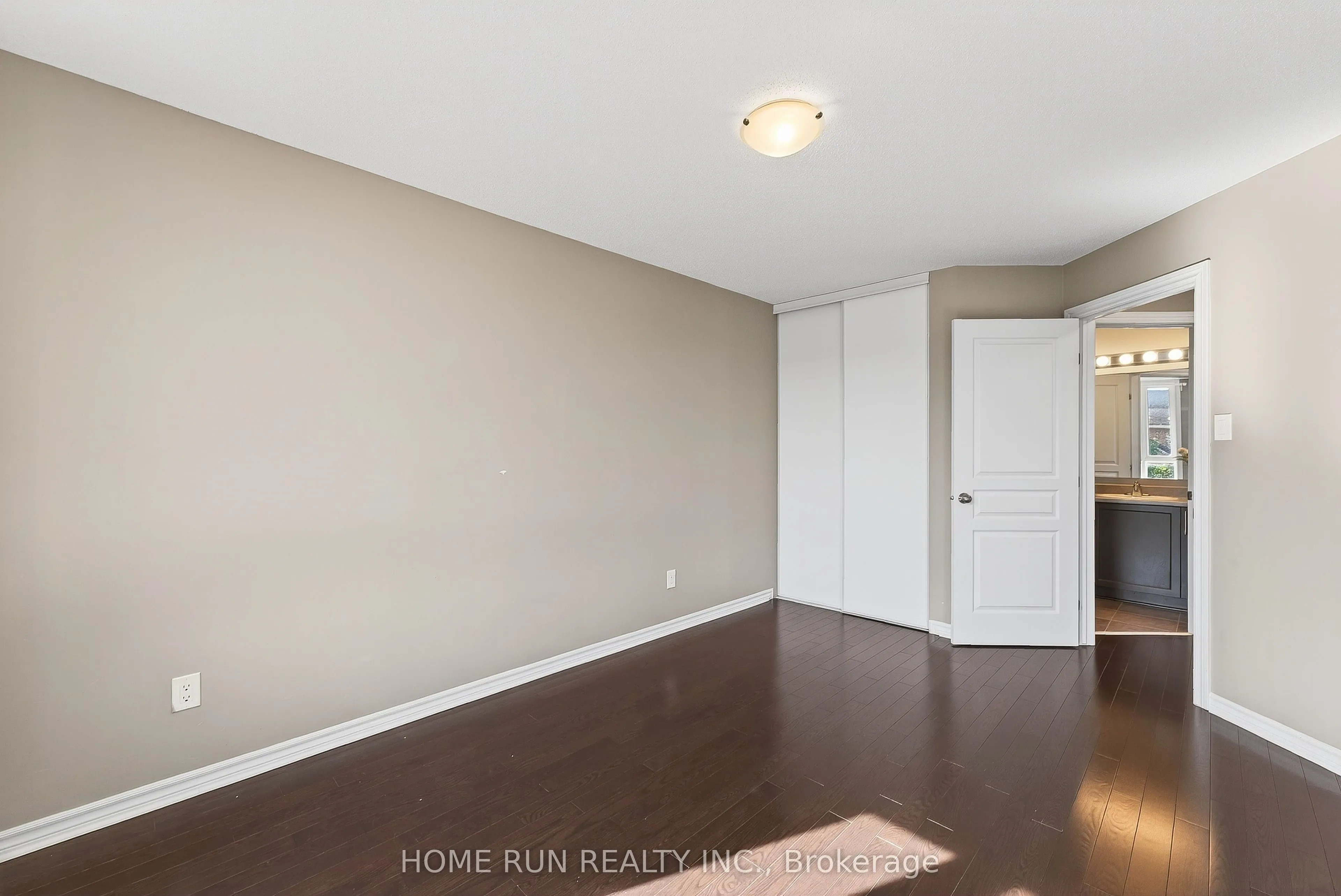 140 Kinghaven Crescent