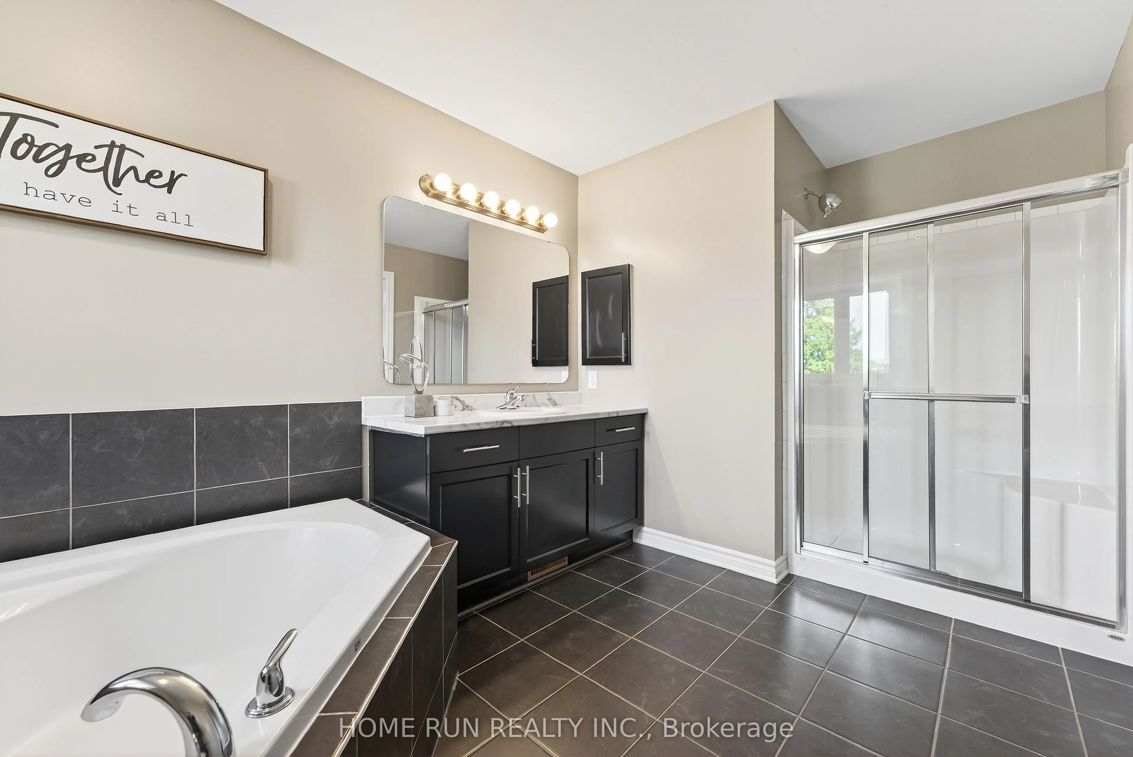 140 Kinghaven Crescent
