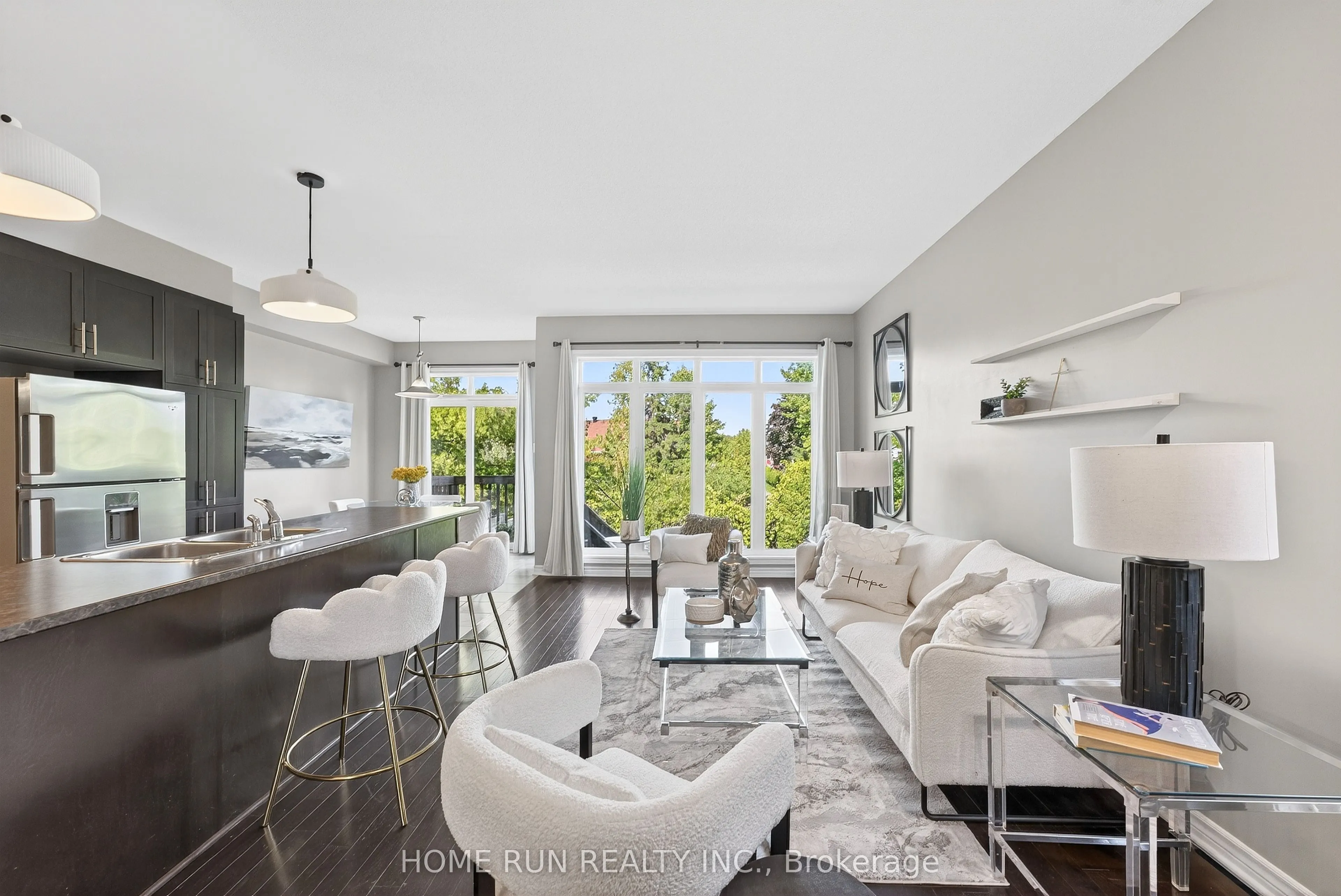 140 Kinghaven Crescent