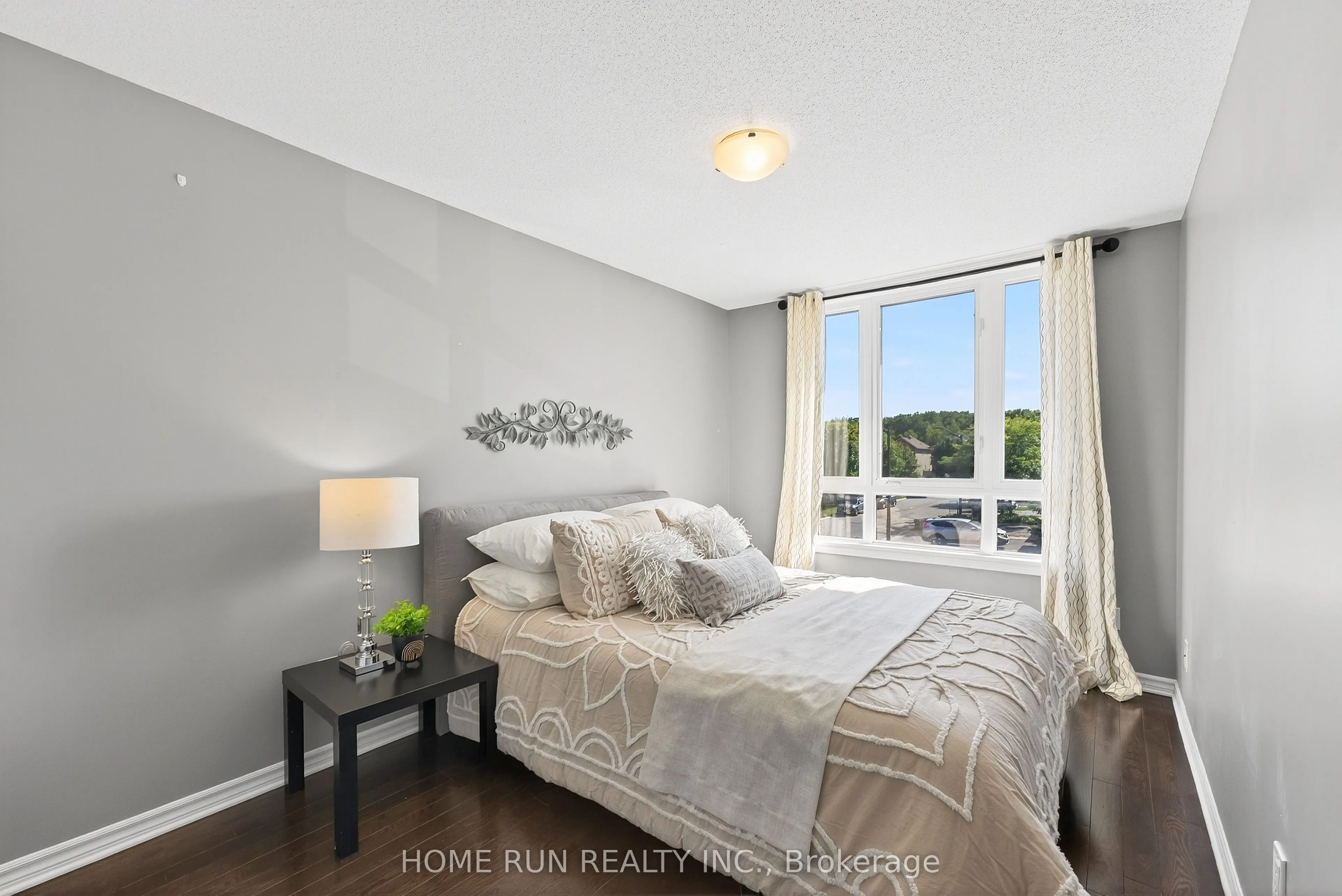 140 Kinghaven Crescent