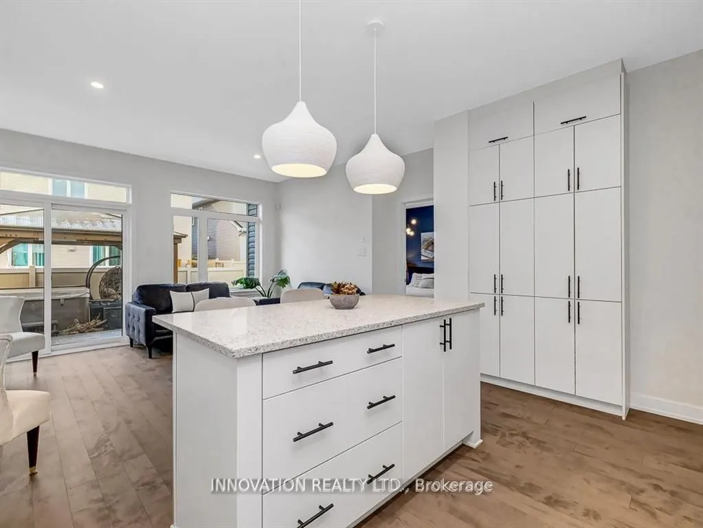 565 Bobolink Ridge