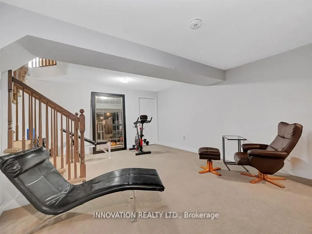 565 Bobolink Ridge