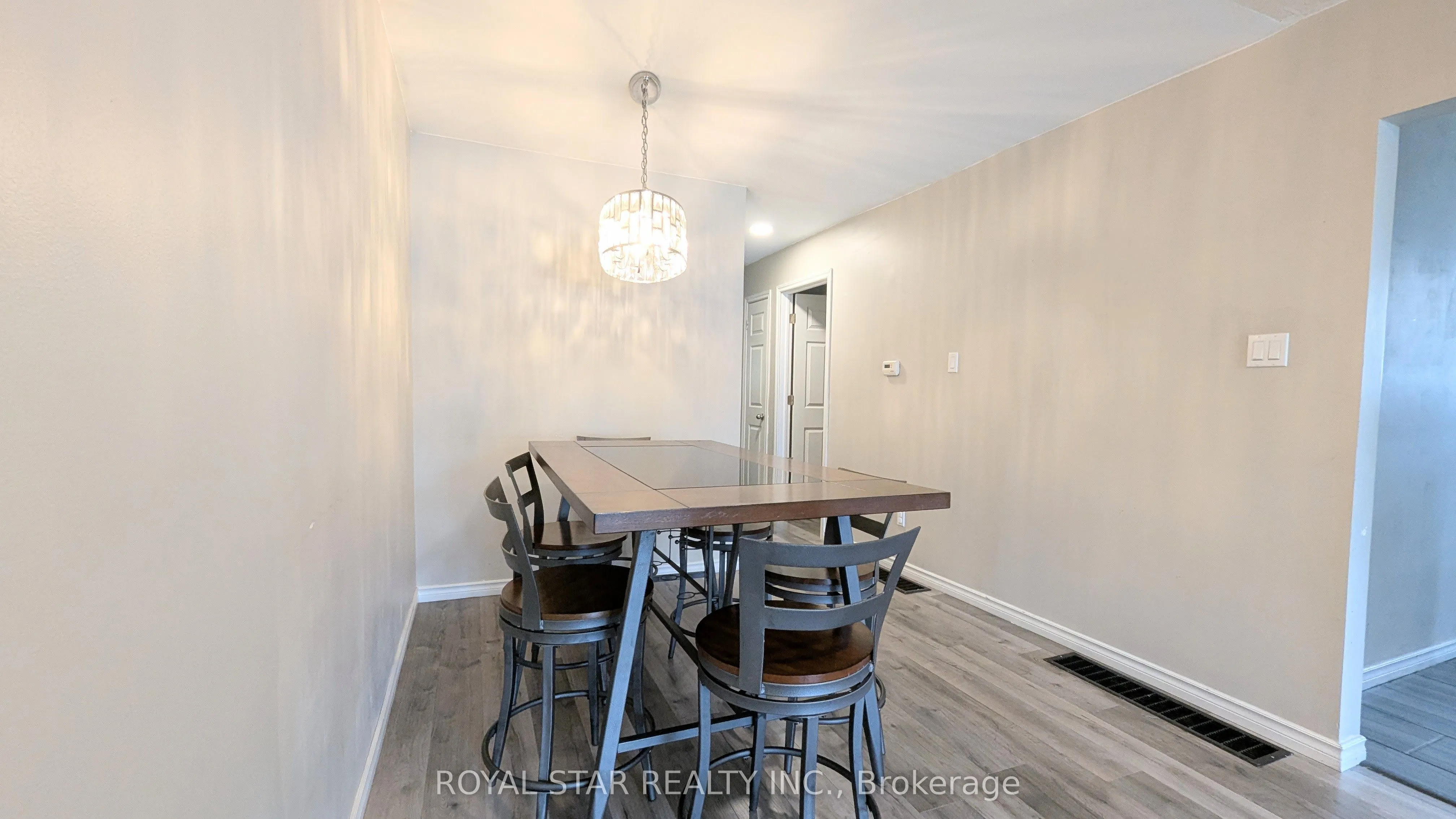 42 Witty Avenue