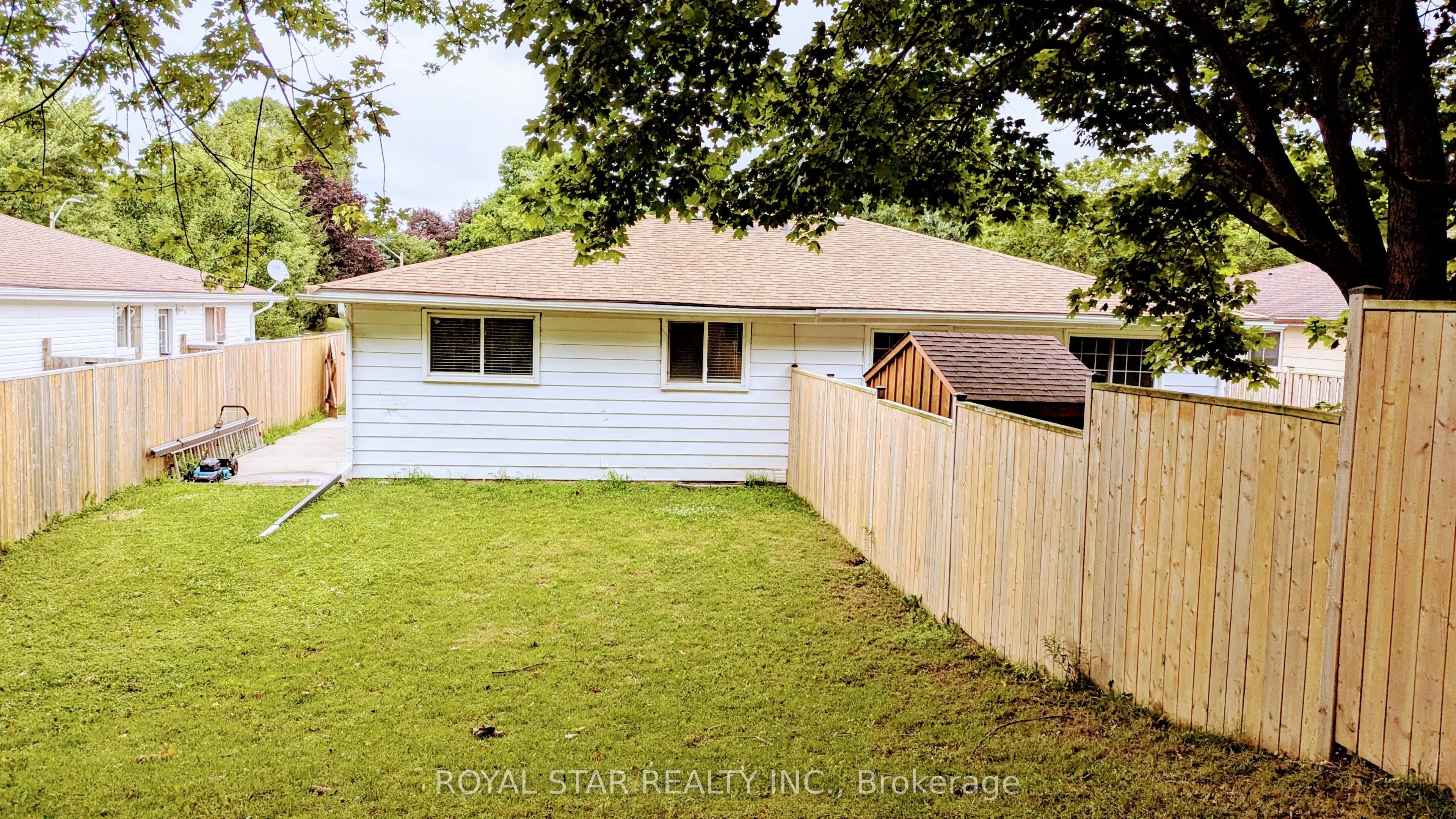 42 Witty Avenue