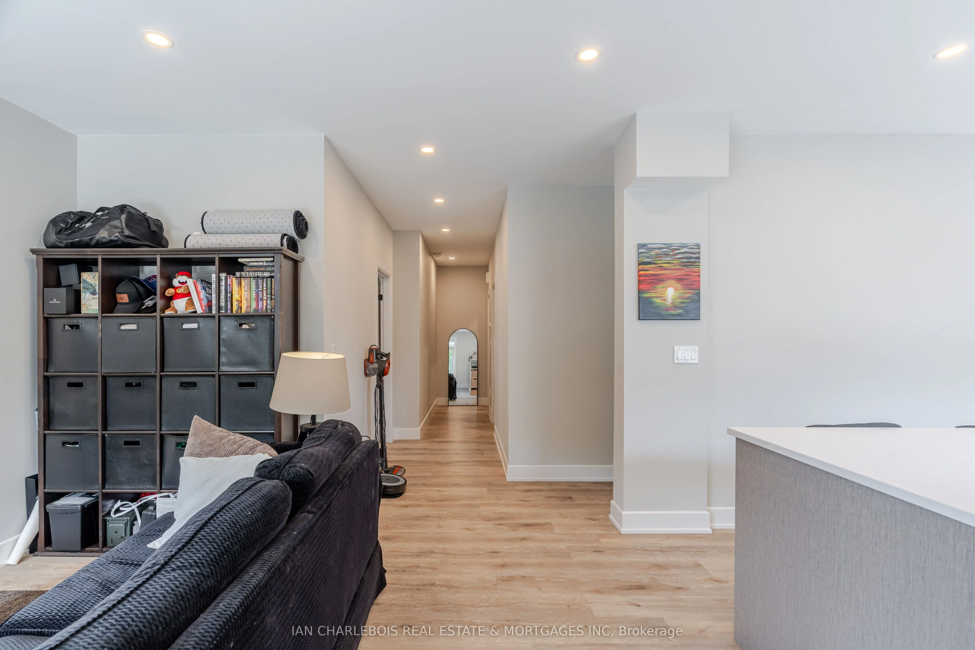 846 Rockson Crescent, #B
