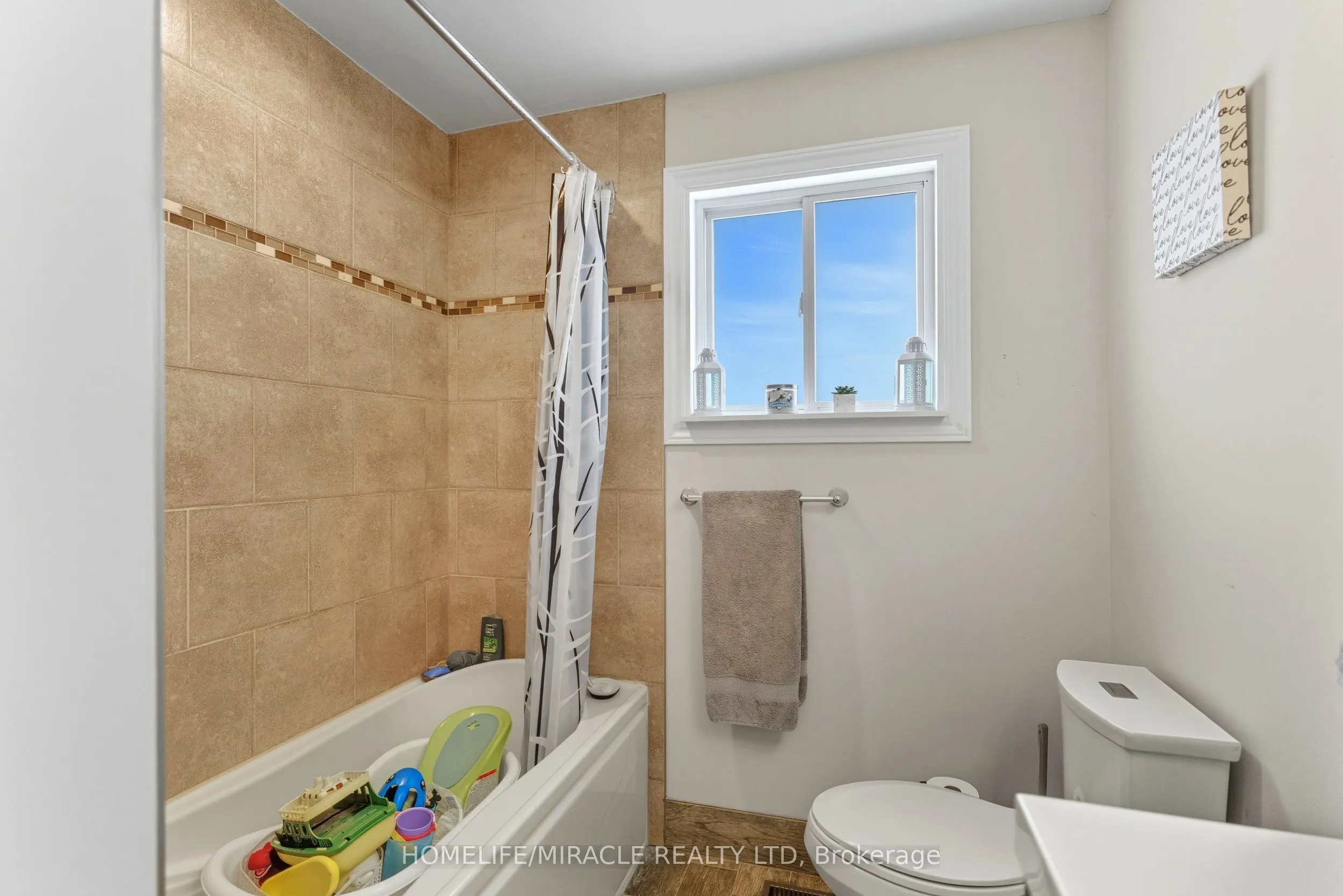 11 Rockwood Avenue