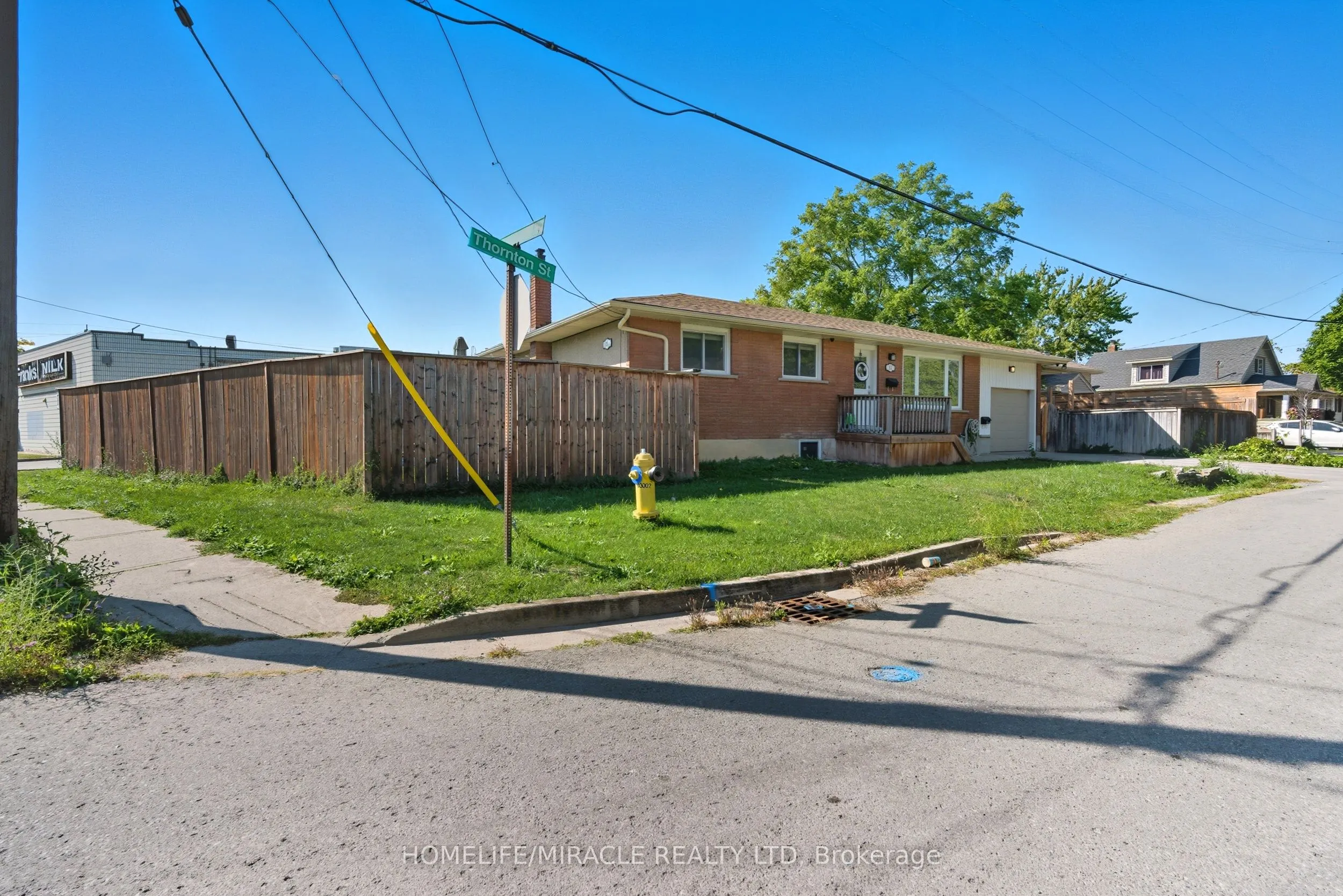 11 Rockwood Avenue