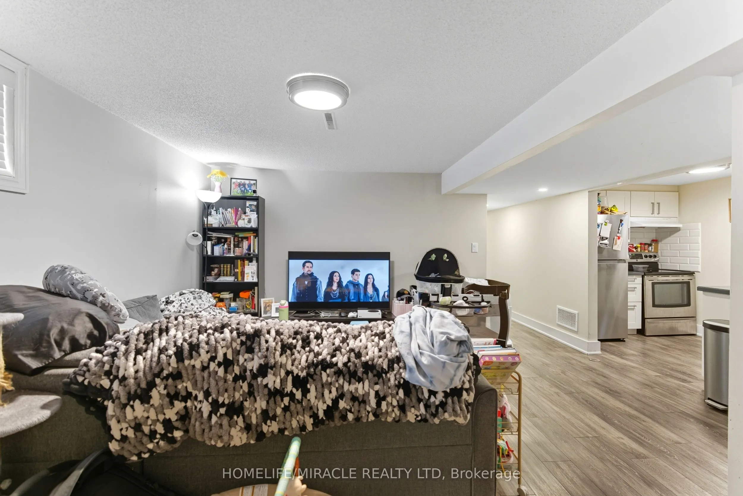 11 Rockwood Avenue