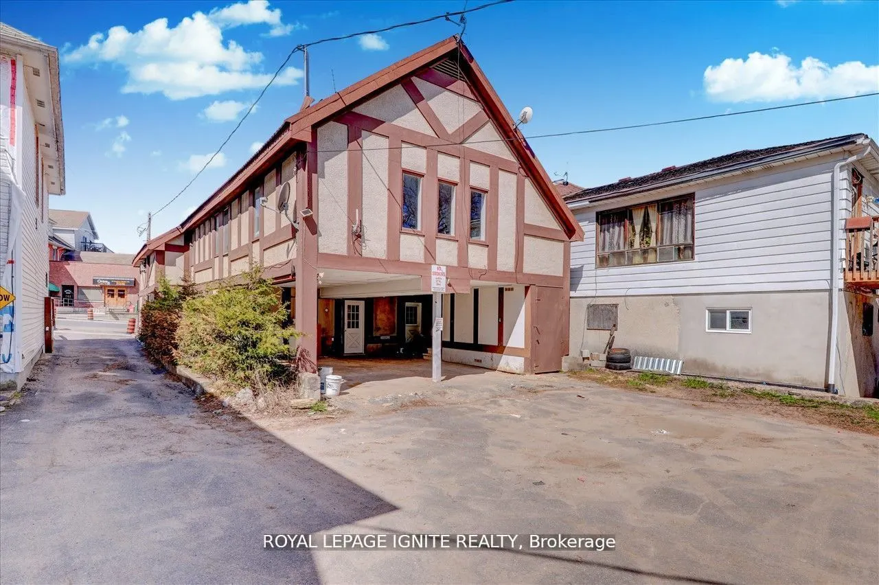 3 Hastings Street N, #B