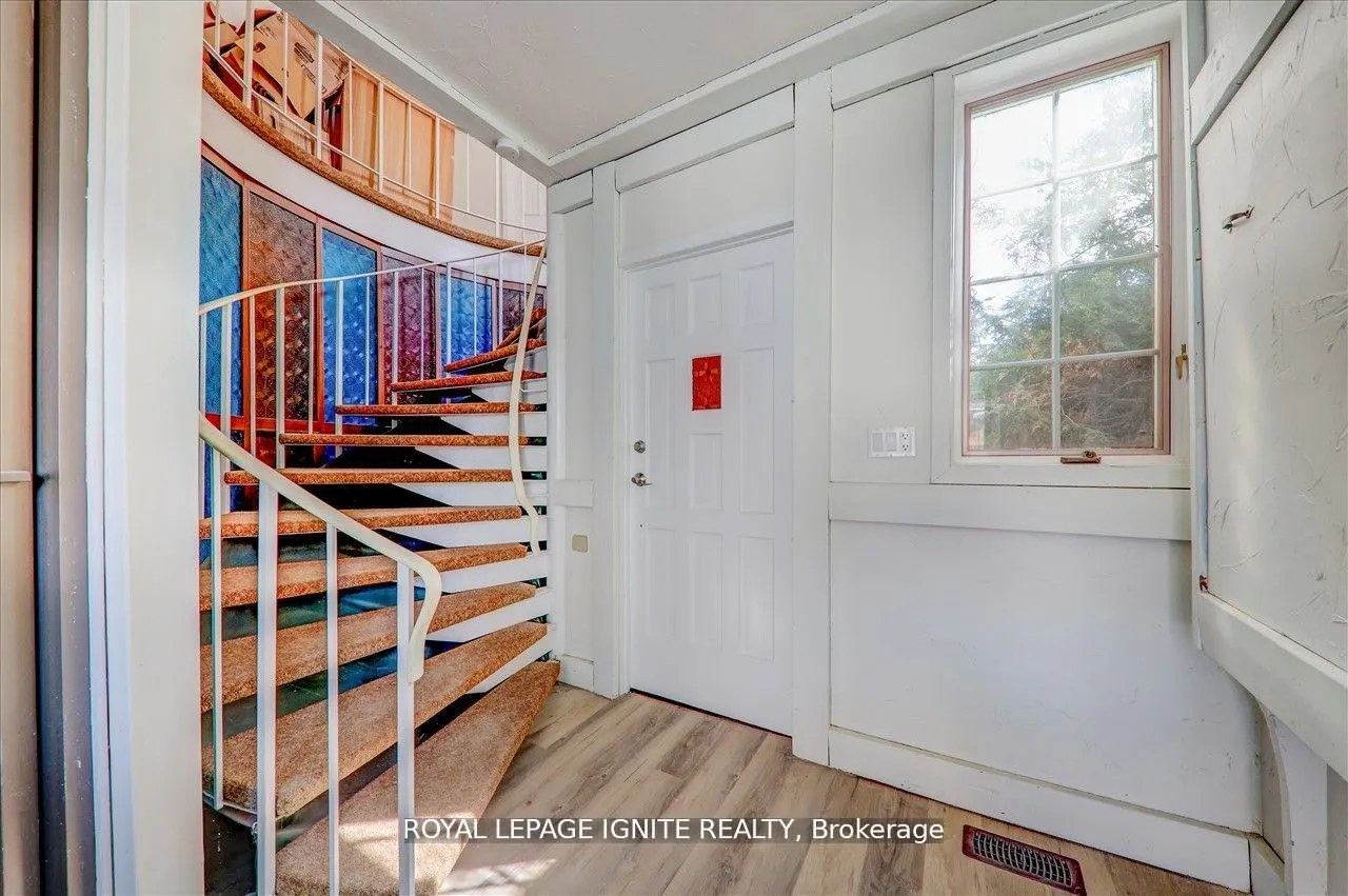 3 Hastings Street N, #B
