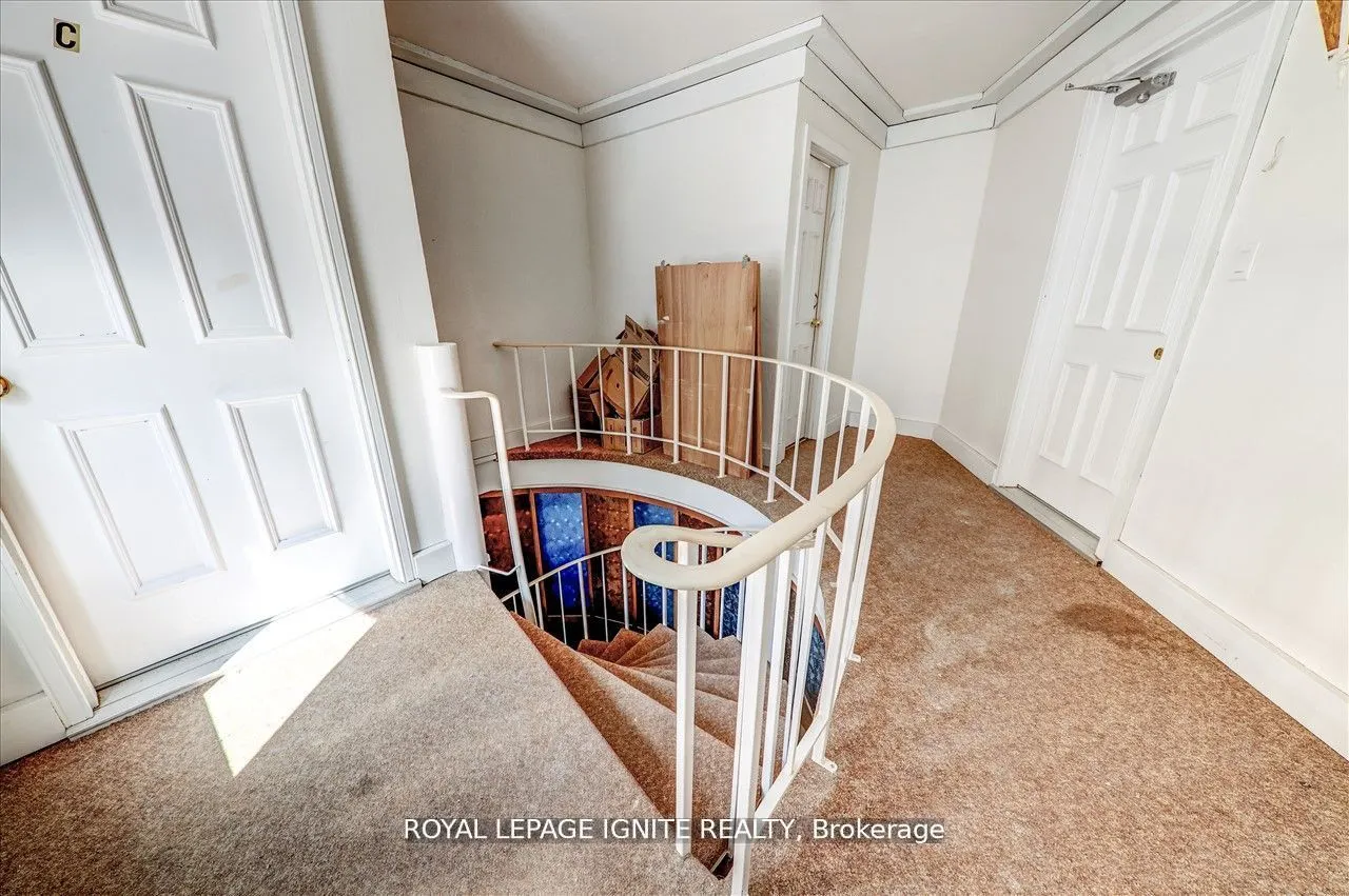 3 Hastings Street N, #B